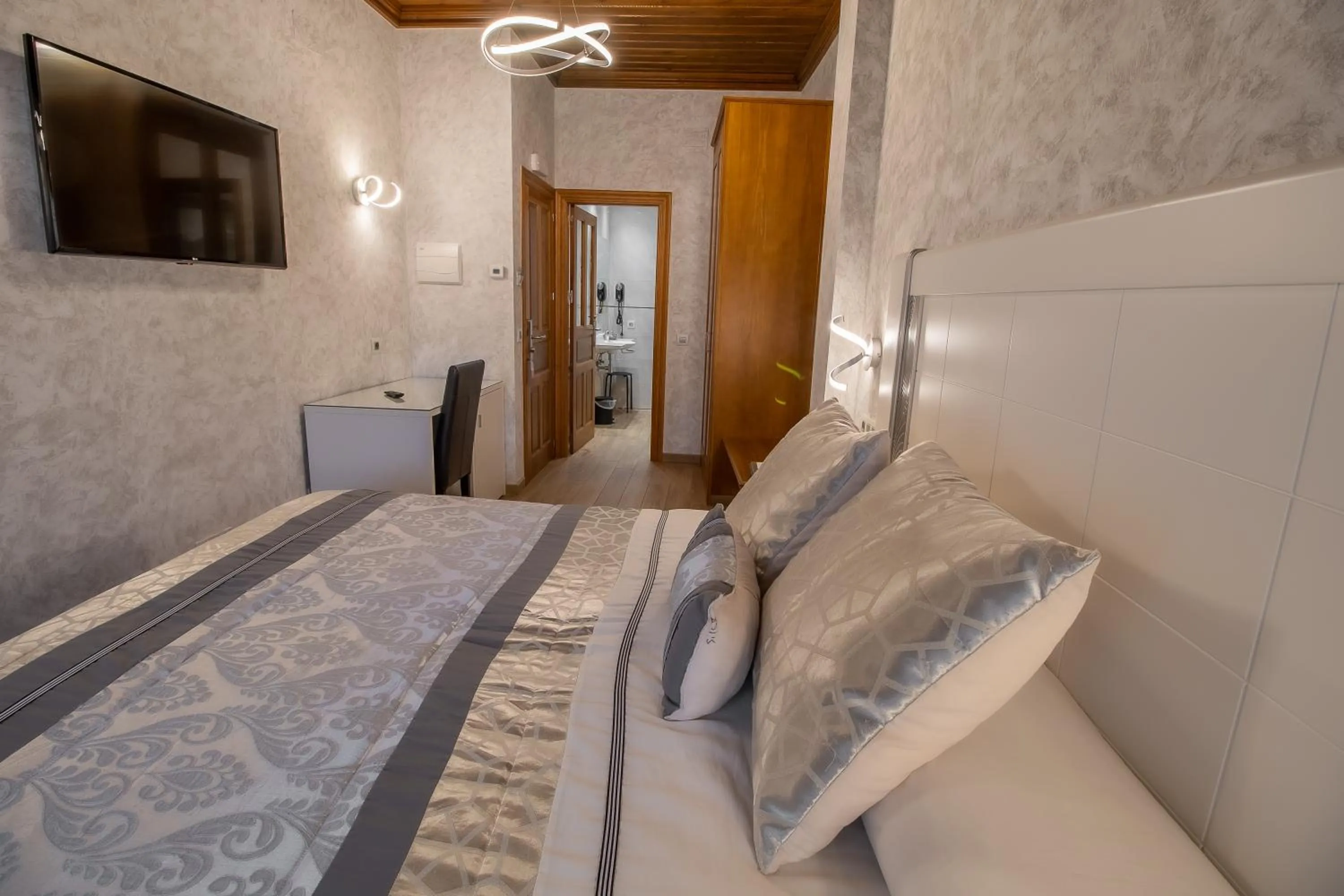 Bedroom, Bed in Hotel Santo Domingo de Silos