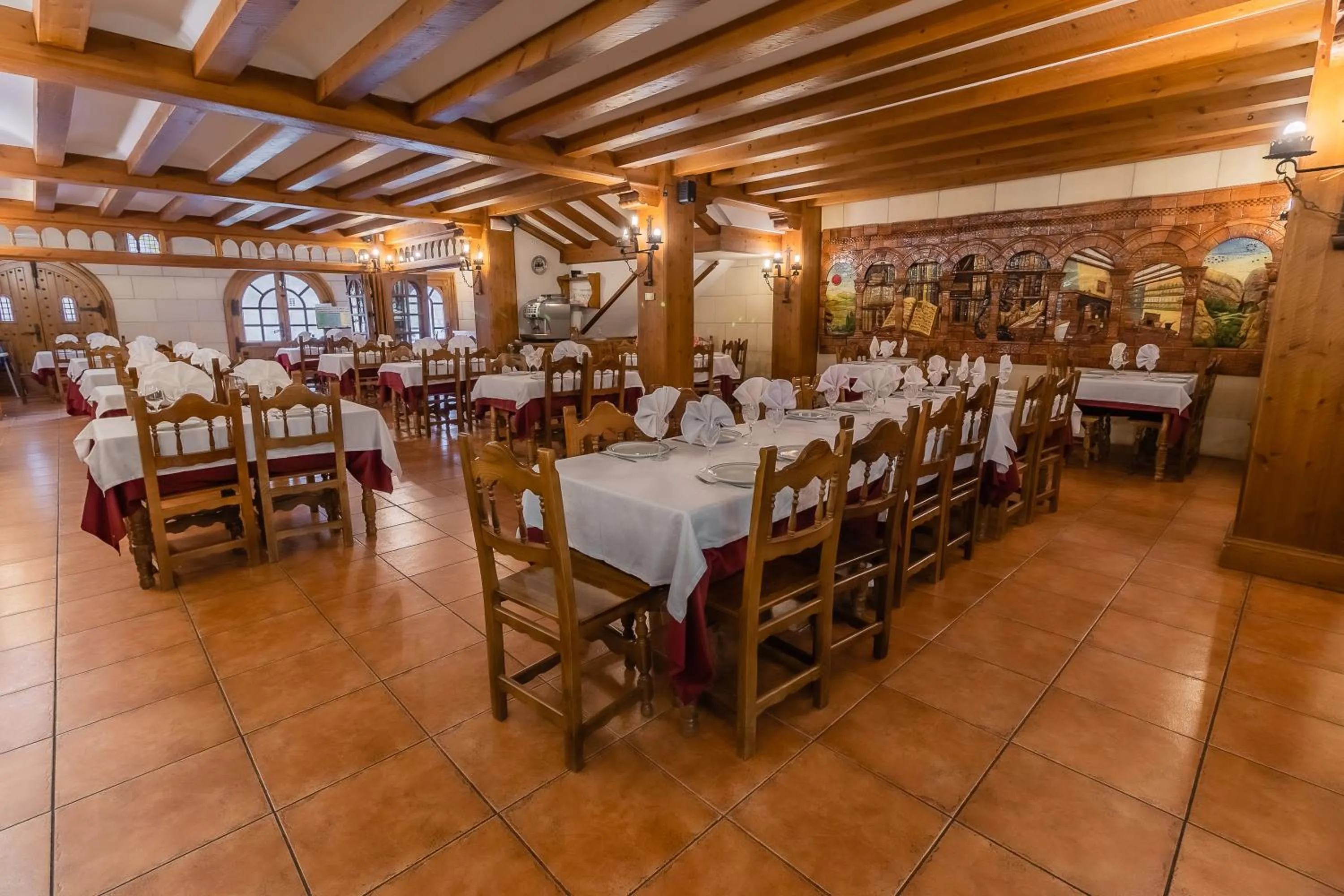 Restaurant/places to eat in Hotel Santo Domingo de Silos