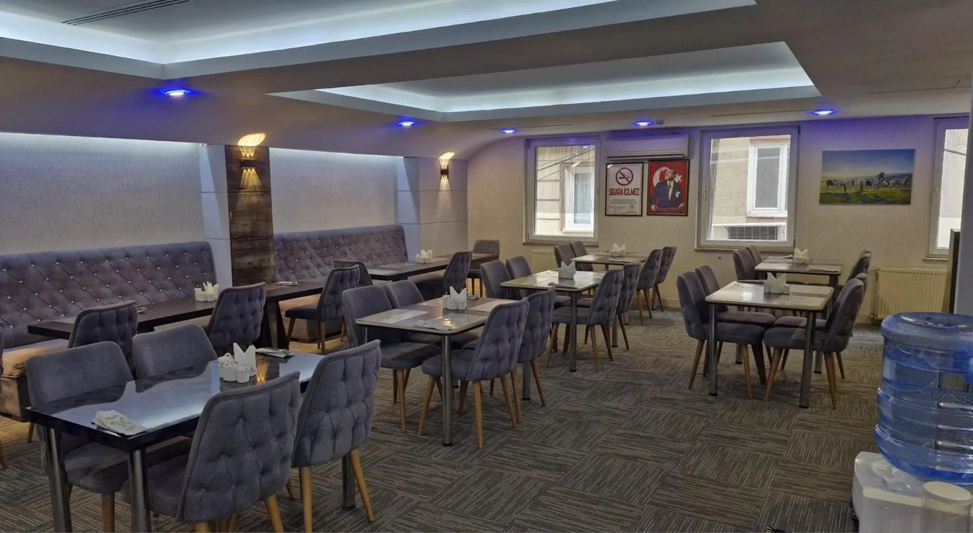 Restaurant/places to eat in Lioncity Hotel