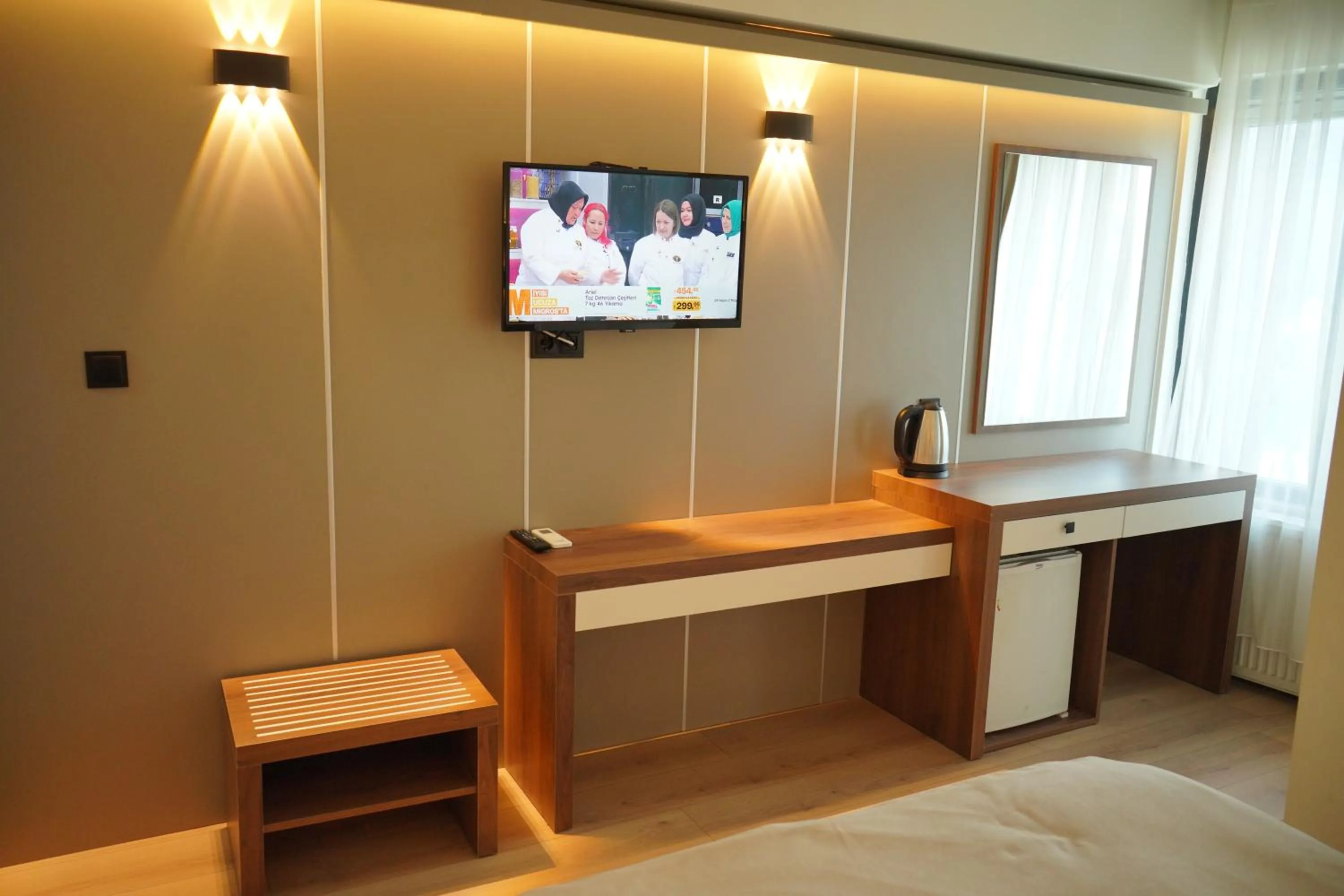 TV and multimedia in Lioncity Hotel