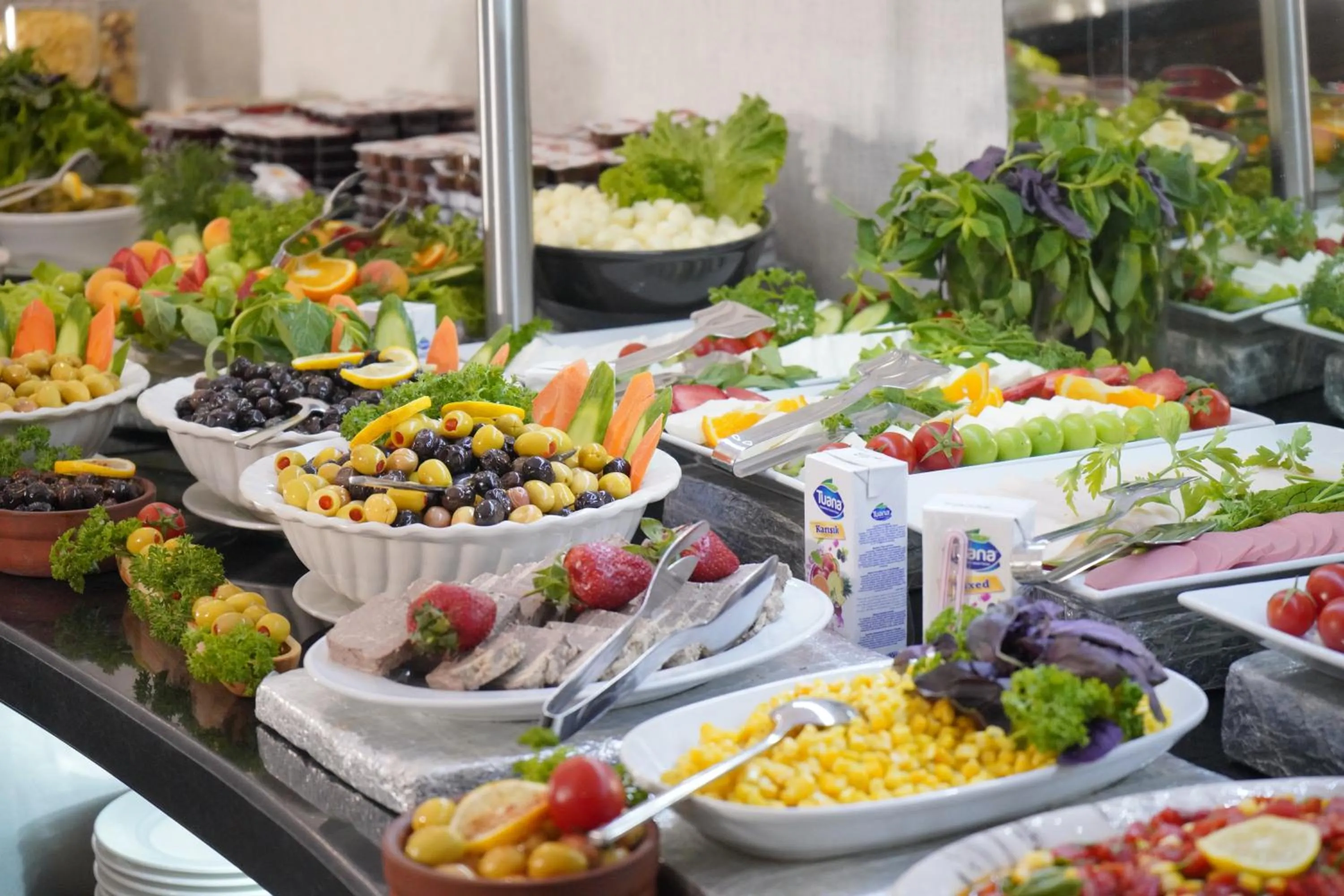 Buffet breakfast in Lioncity Hotel