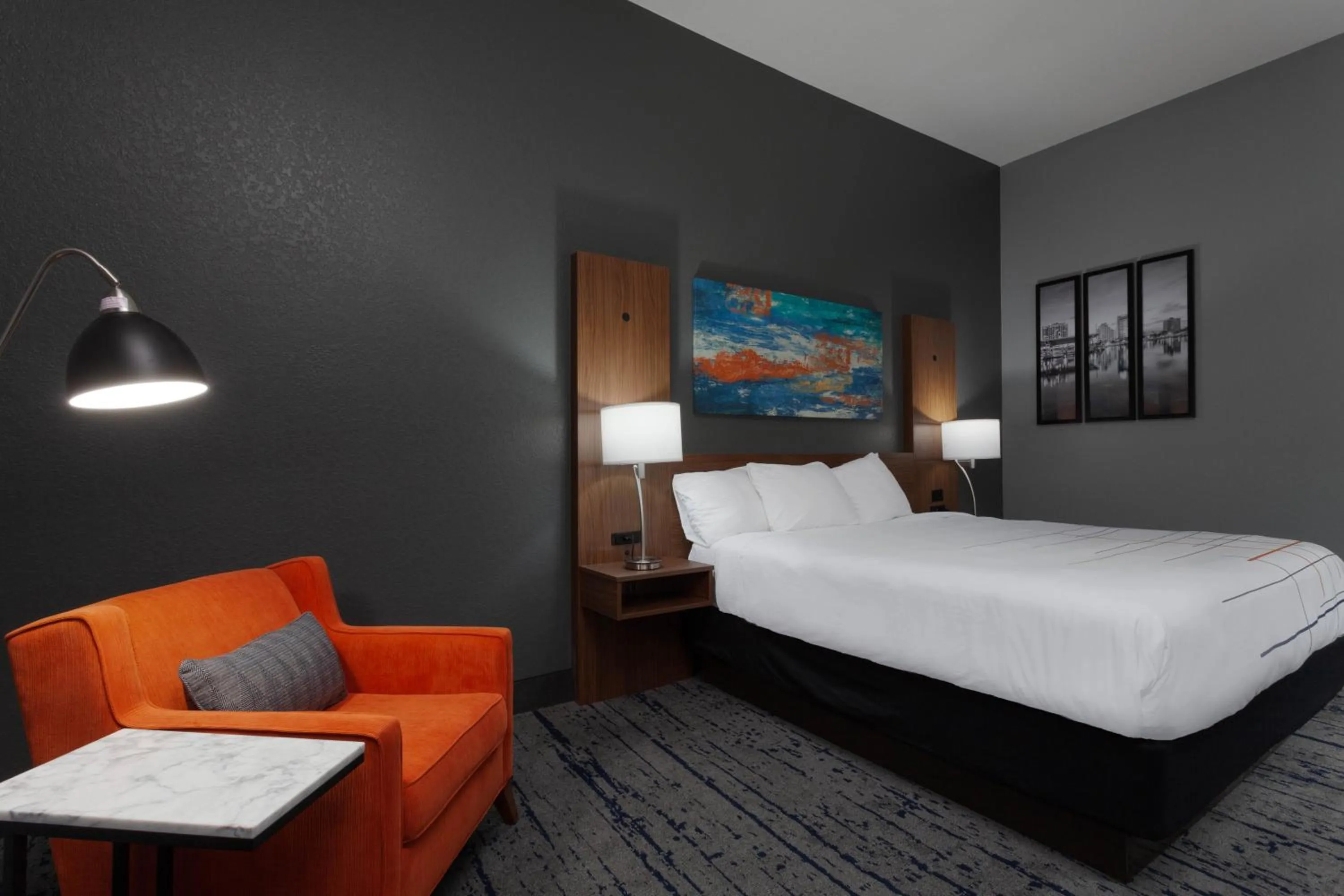 Bed in La Quinta by Wyndham St. Petersburg Northeast *Newly Renovated