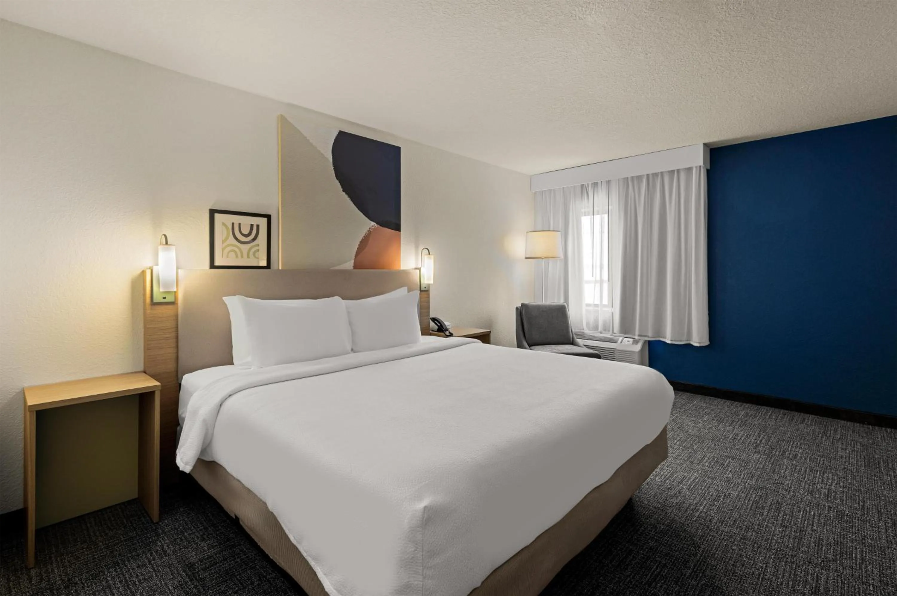 Bed in Spark By Hilton Fort Wayne