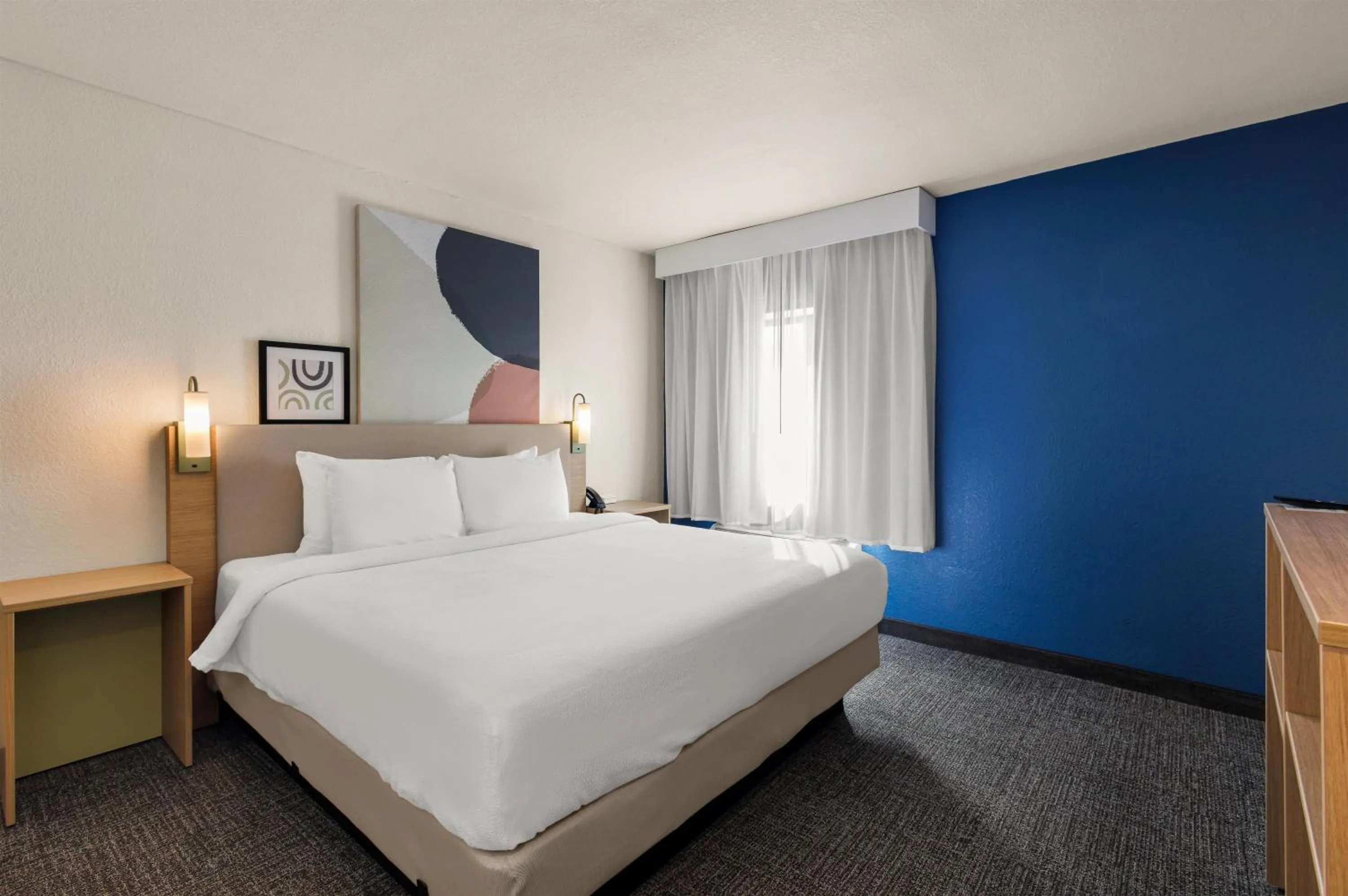 Bed in Spark By Hilton Fort Wayne