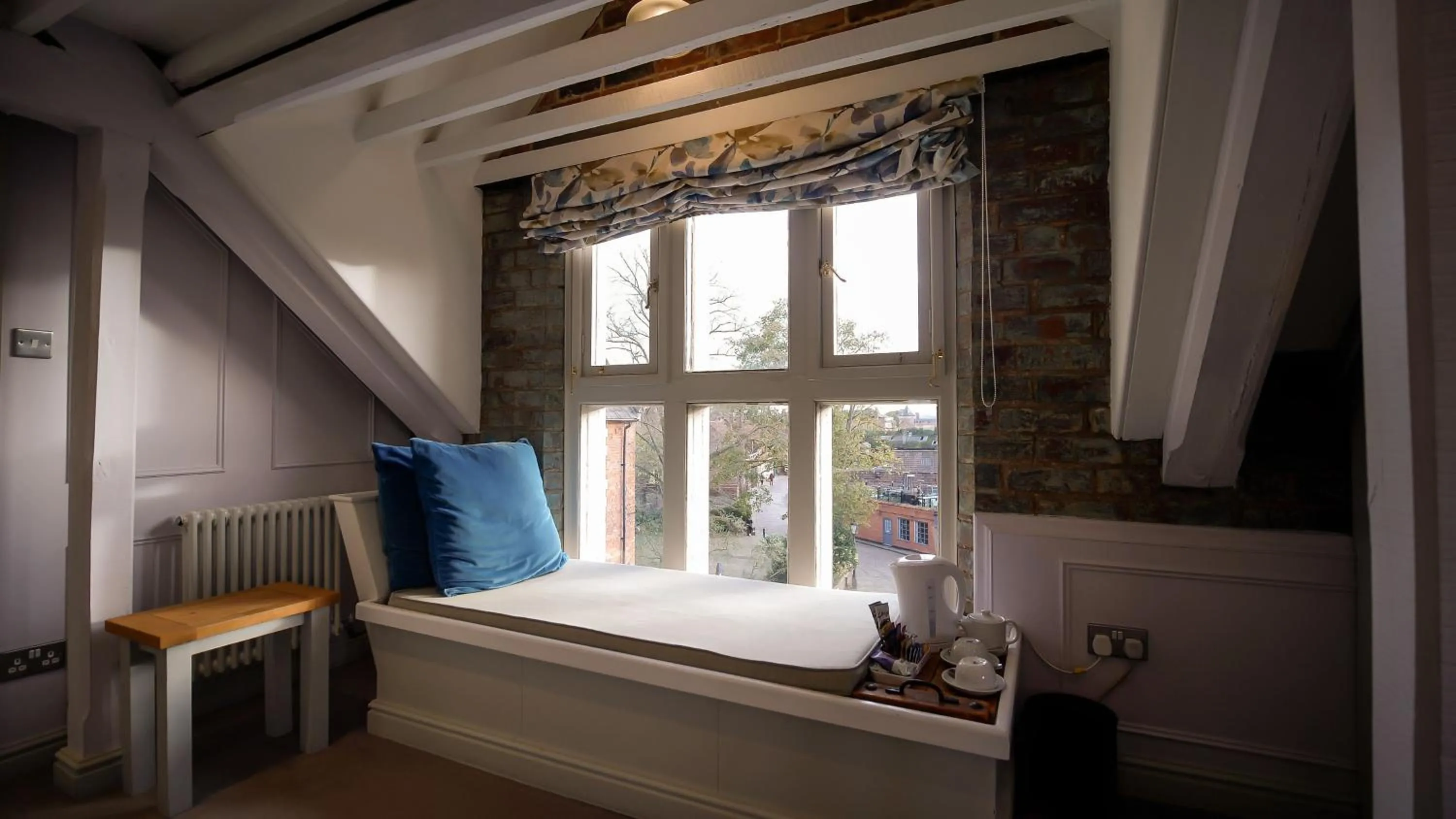 Bed in Castle Hotel & Apartments