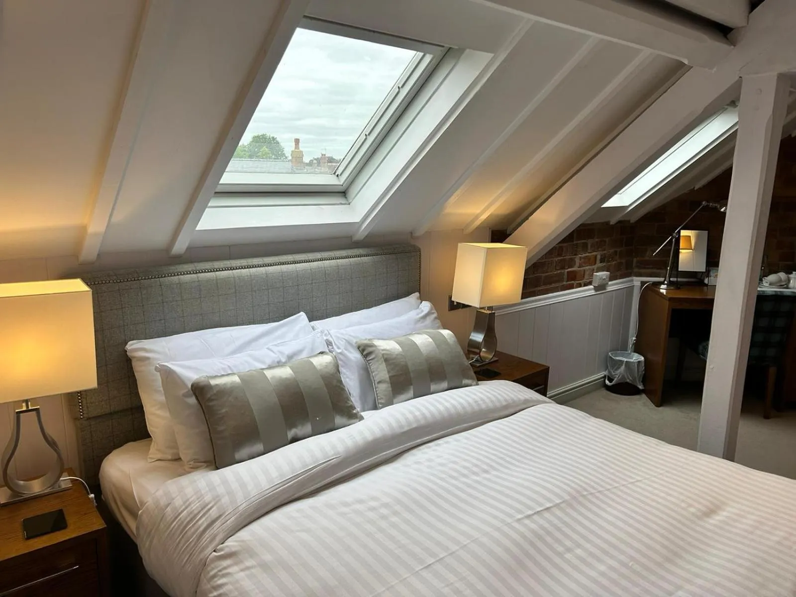 Bed in Castle Hotel & Apartments