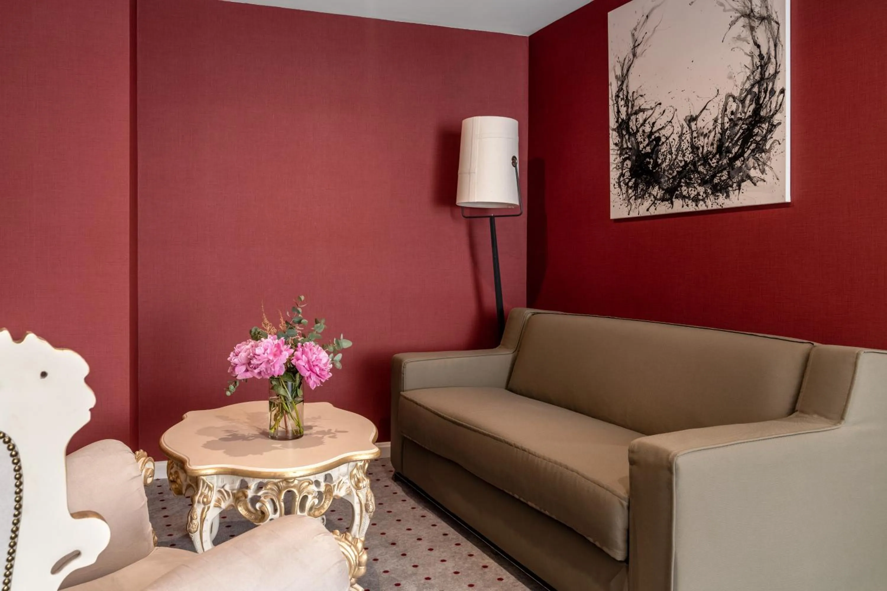 Living room in Grand Hotel Lviv Casino & Spa