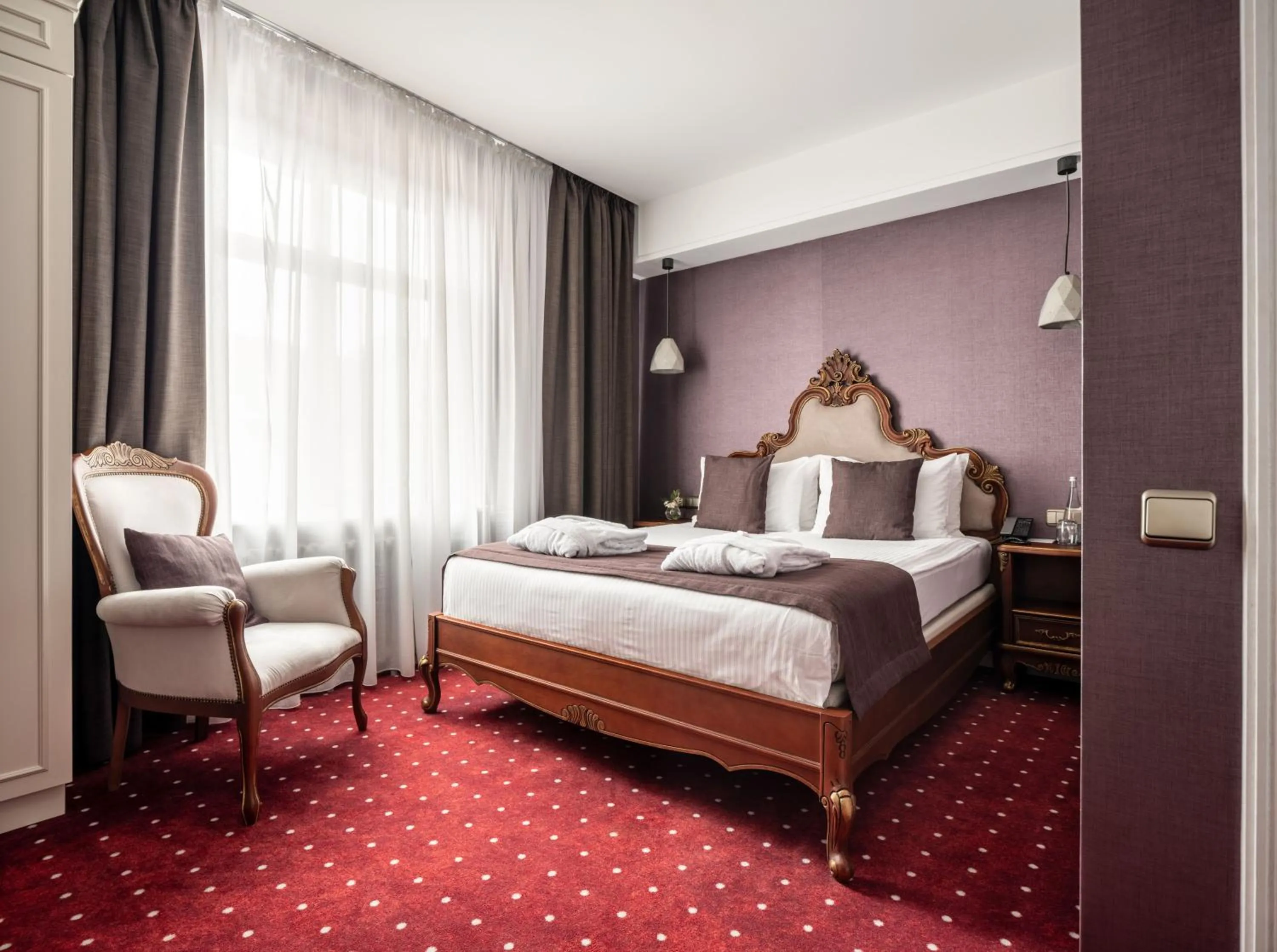 Photo of the whole room, Bed in Grand Hotel Lviv Casino & Spa