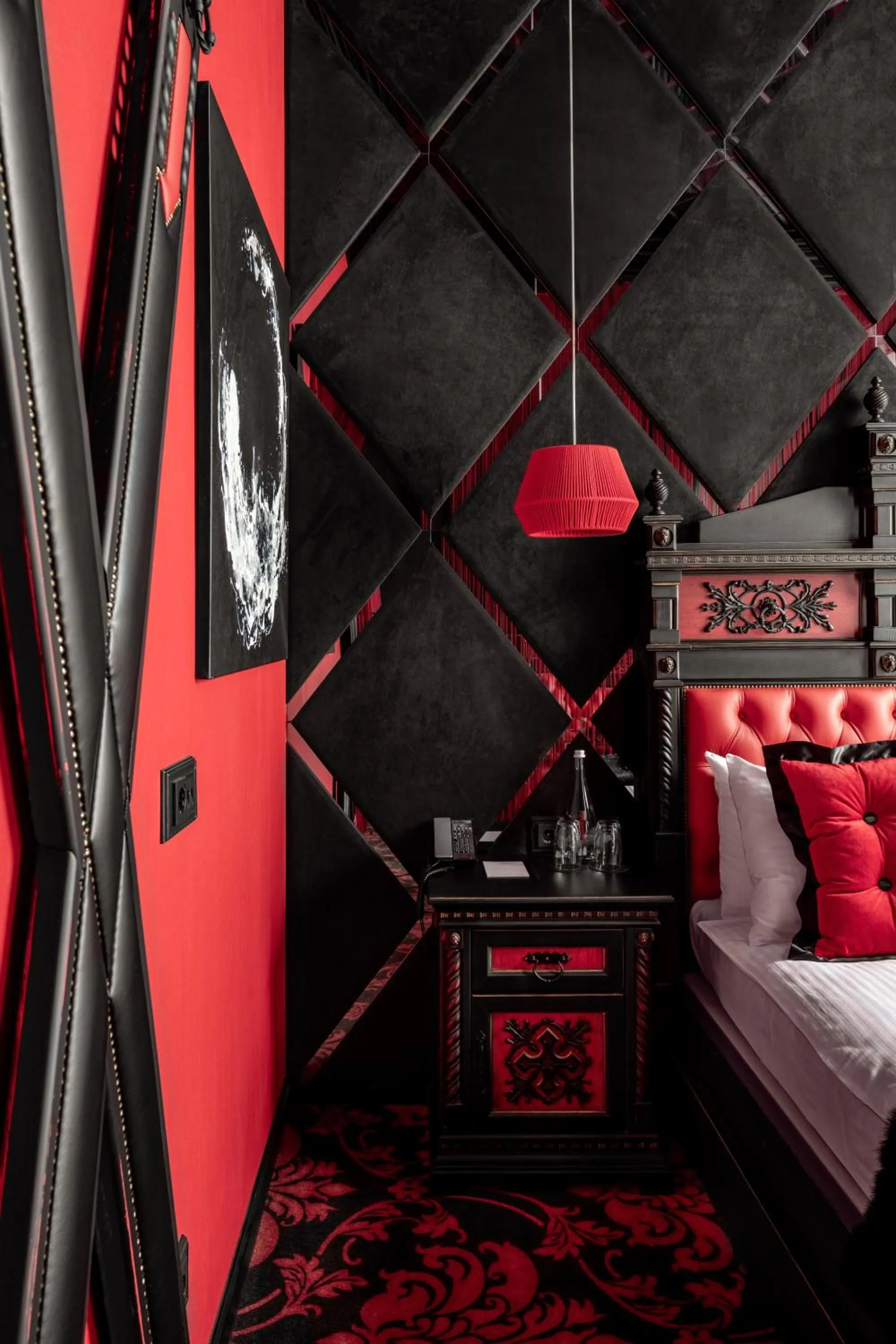 Bed in Grand Hotel Lviv Casino & Spa