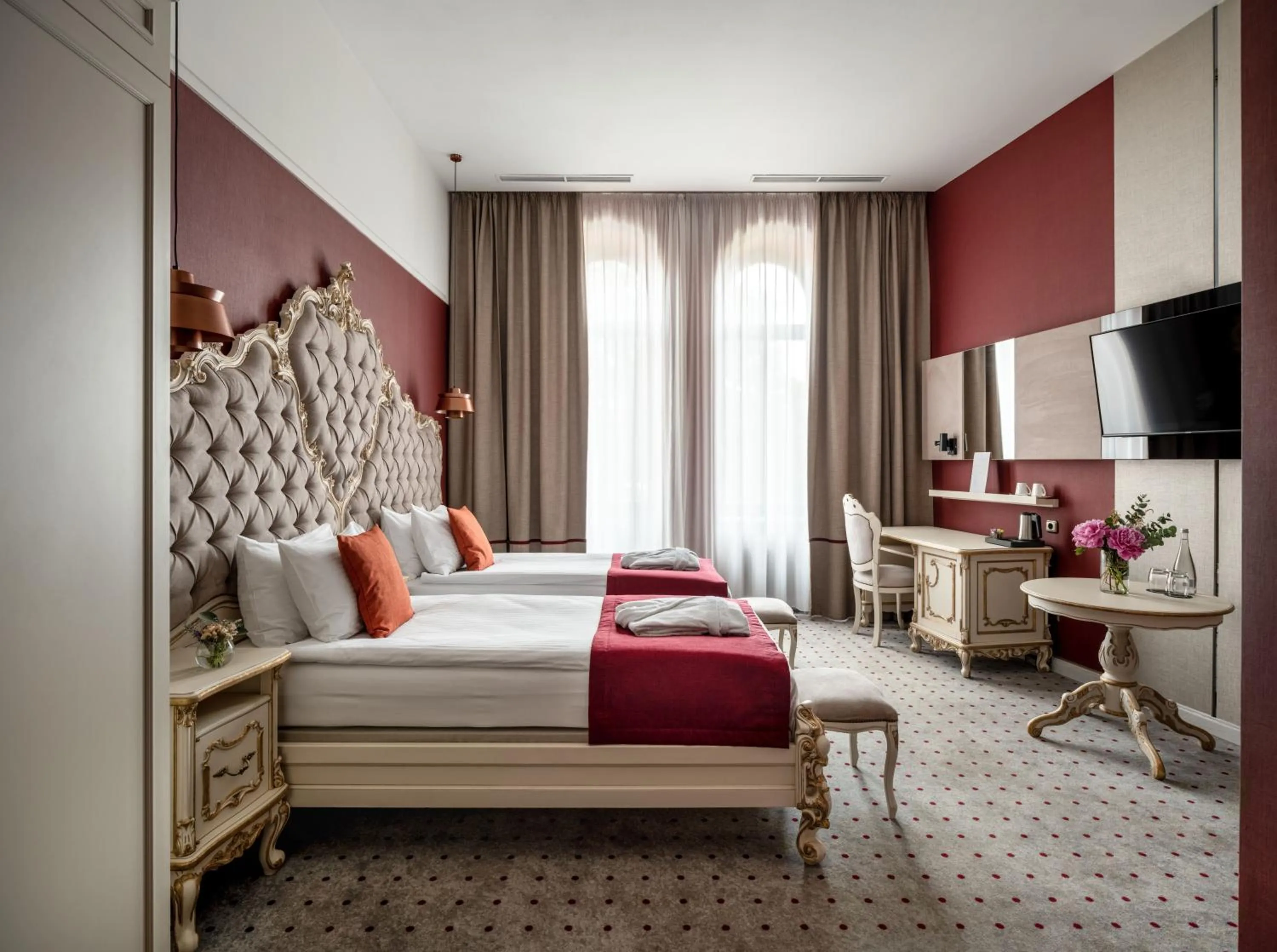 Bed in Grand Hotel Lviv Casino & Spa