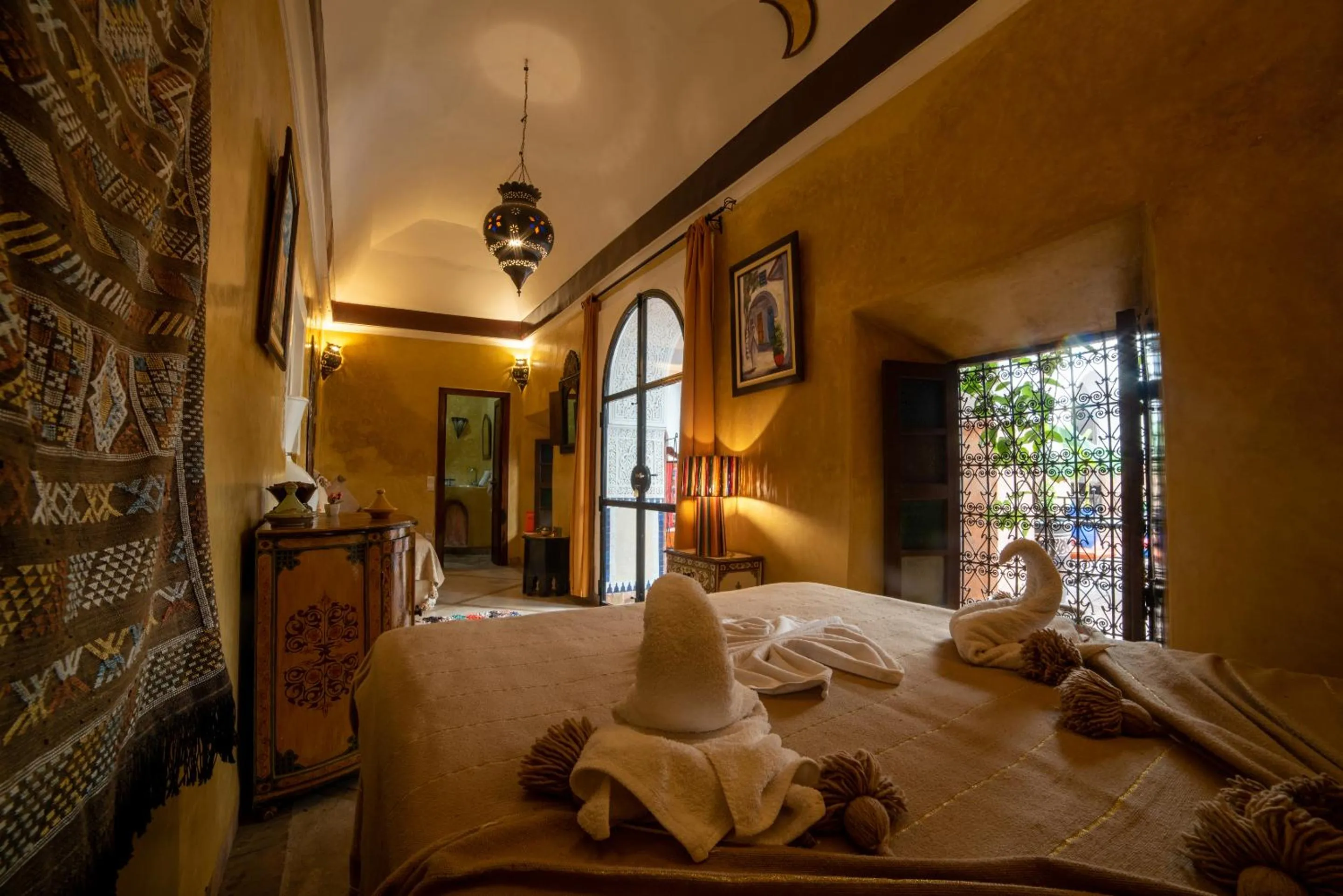Bedroom, Bed in Riad Le Jardin de Lea, Suites & Spa