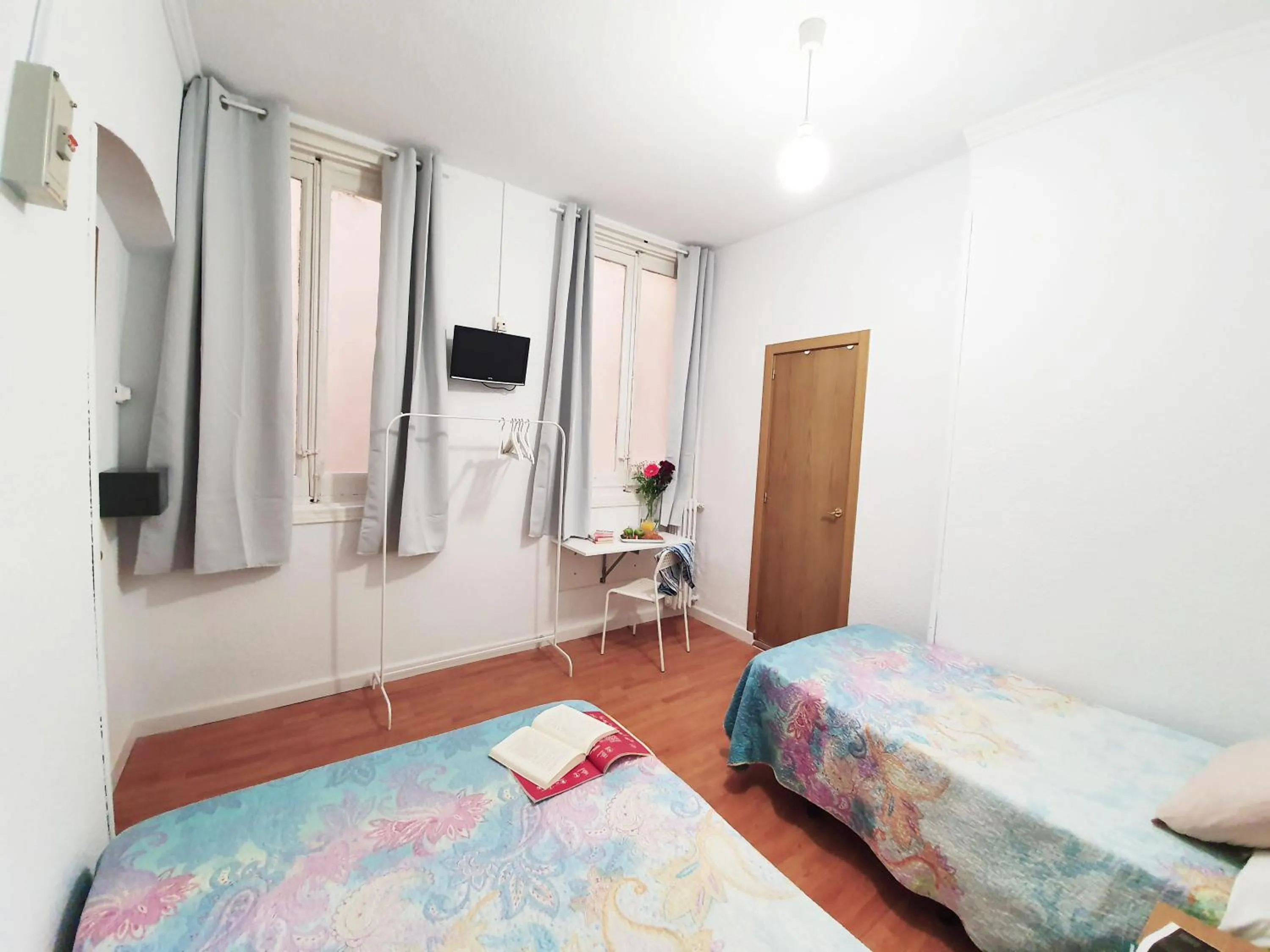 Photo of the whole room, Bed in Hostal Alicante