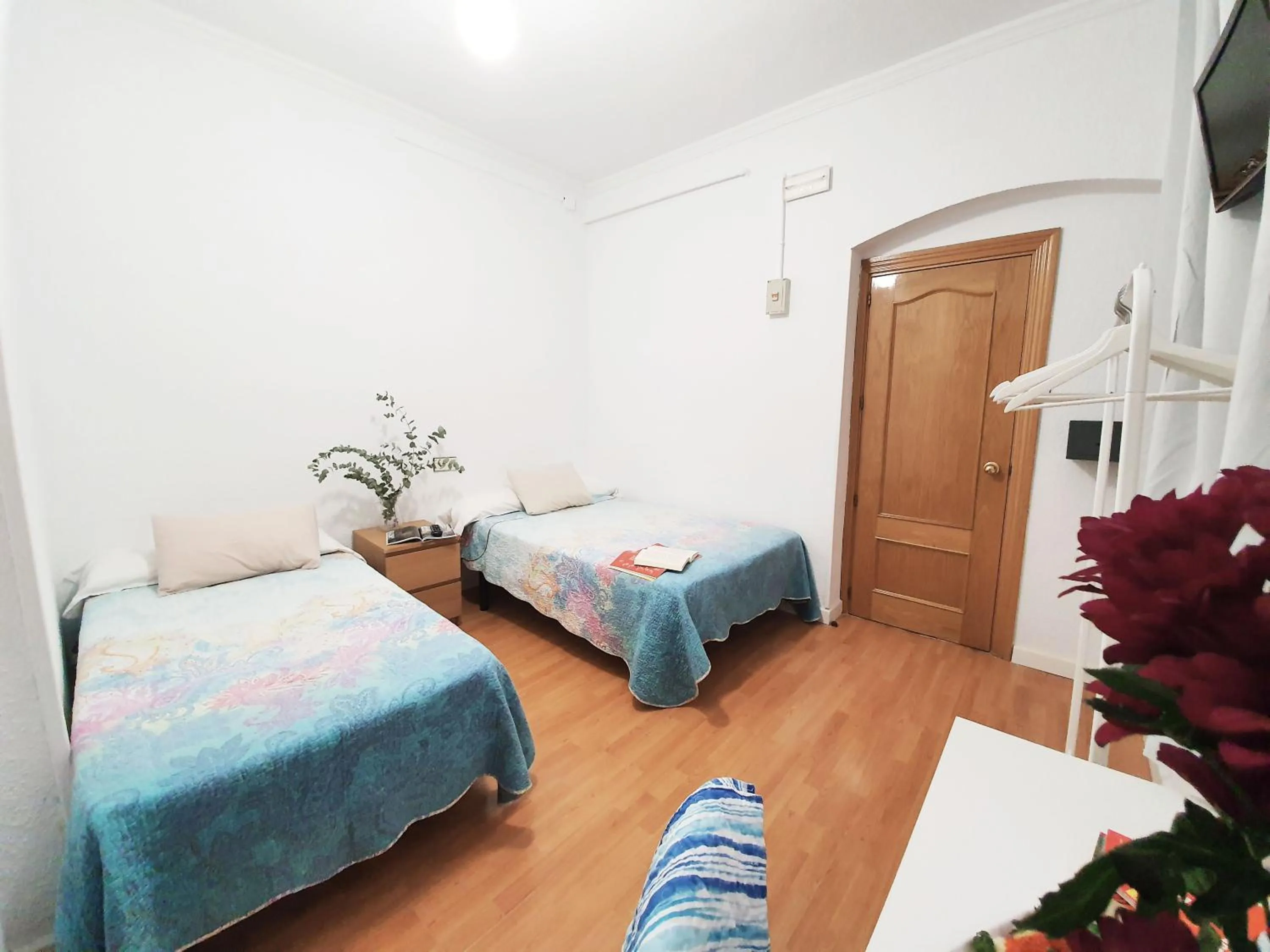 Photo of the whole room, Bed in Hostal Alicante