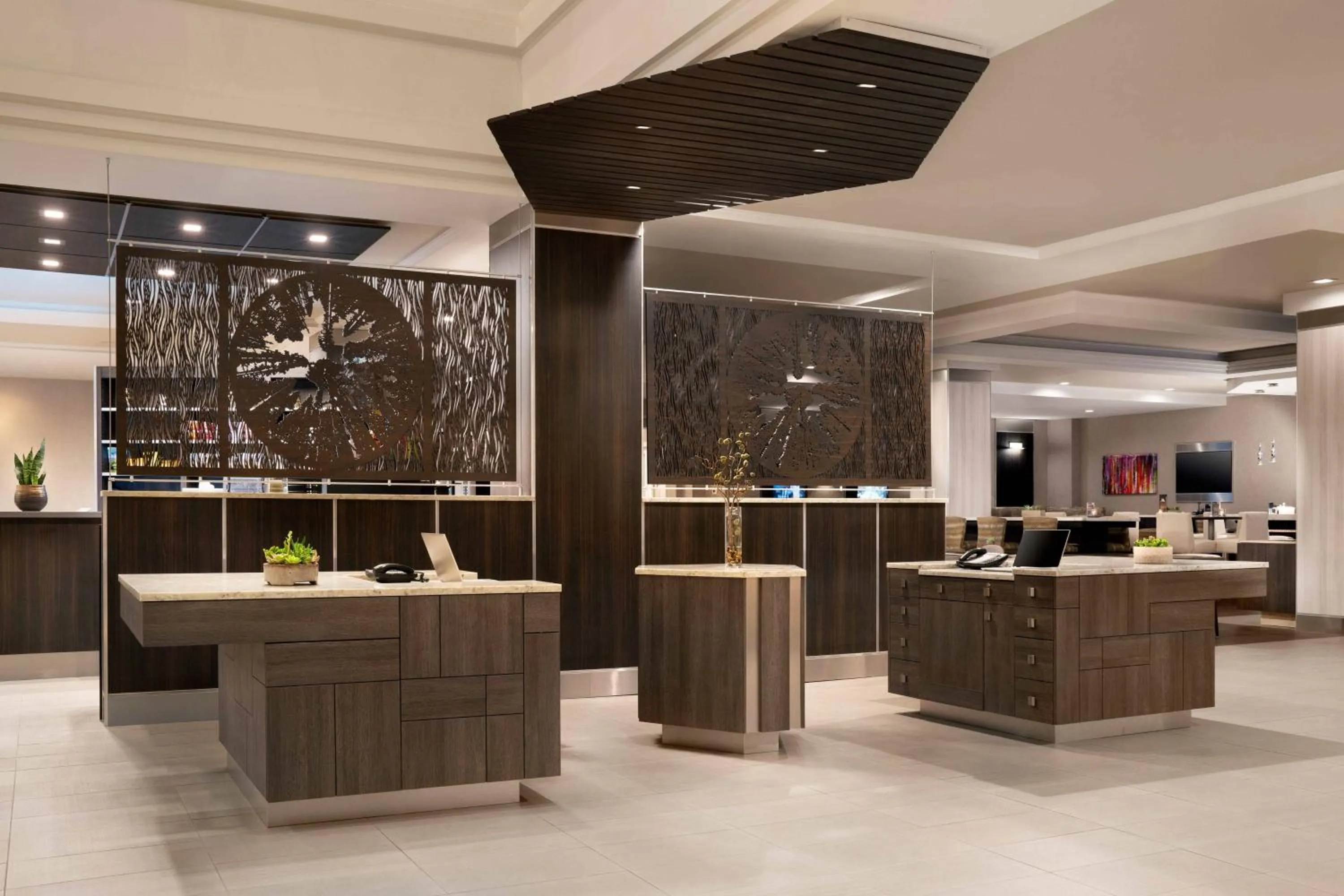 Lobby or reception in Visalia Marriott at the Convention Center