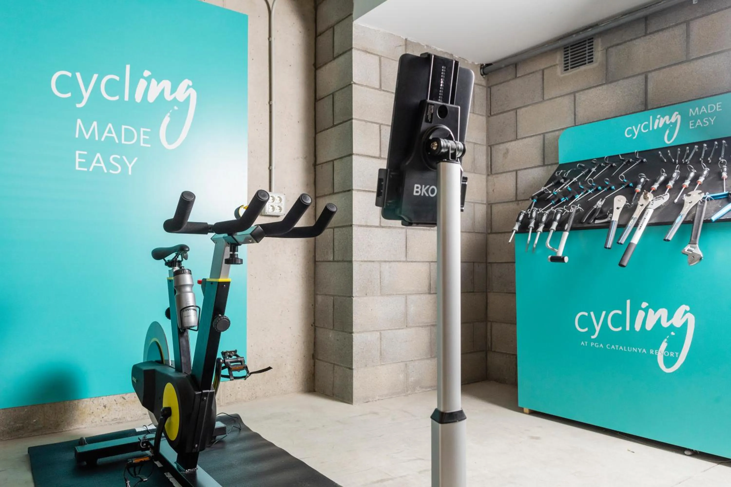 Cycling in LAVIDA Hotel at Camiral, a Quinta do Lago Resort