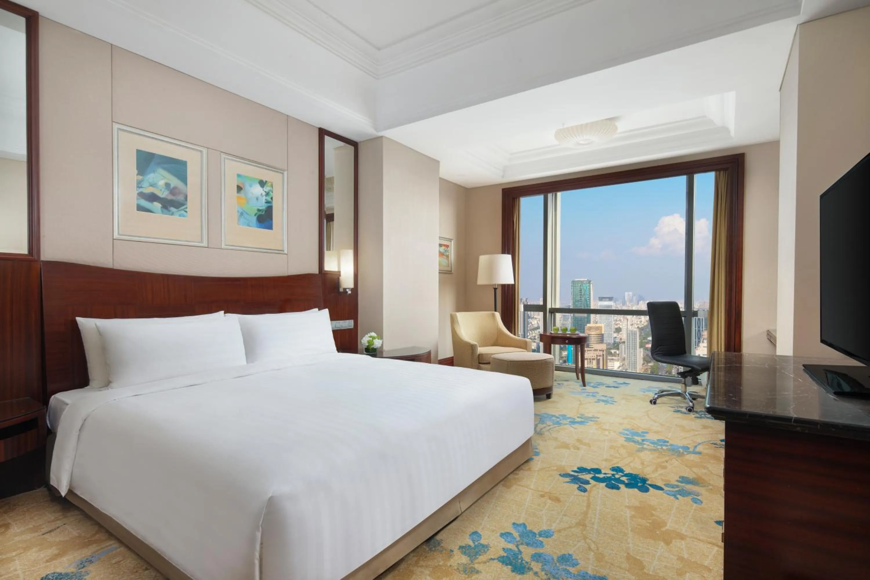 Bed in Shangri-La Suzhou