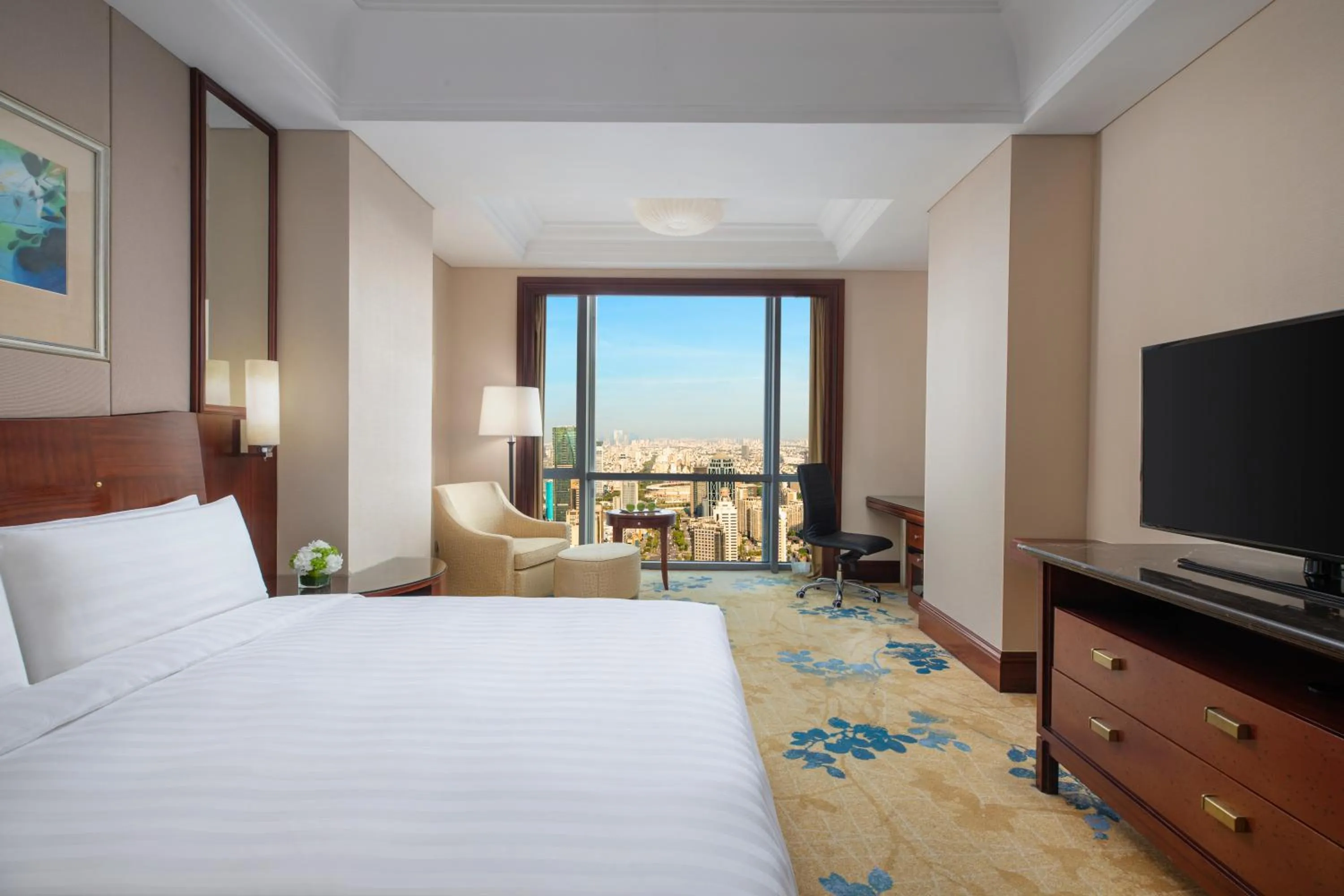 Bed in Shangri-La Suzhou