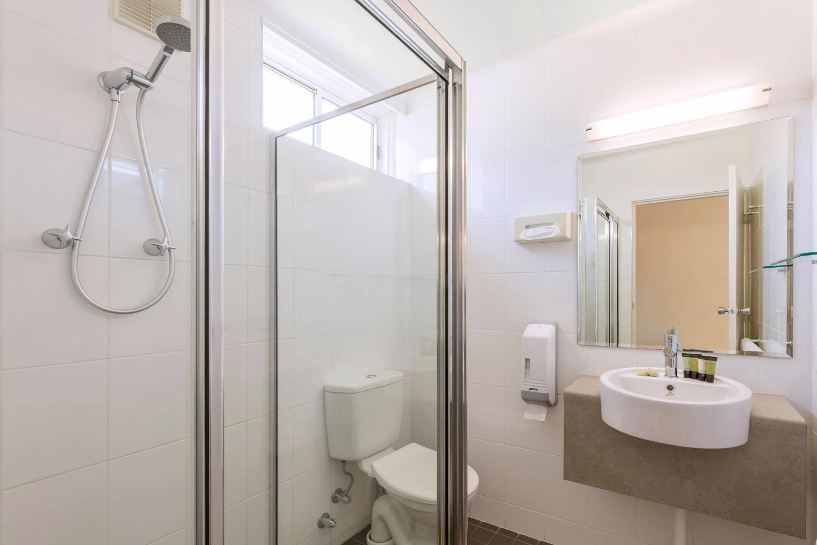 Bathroom in BreakFree Queanbeyan
