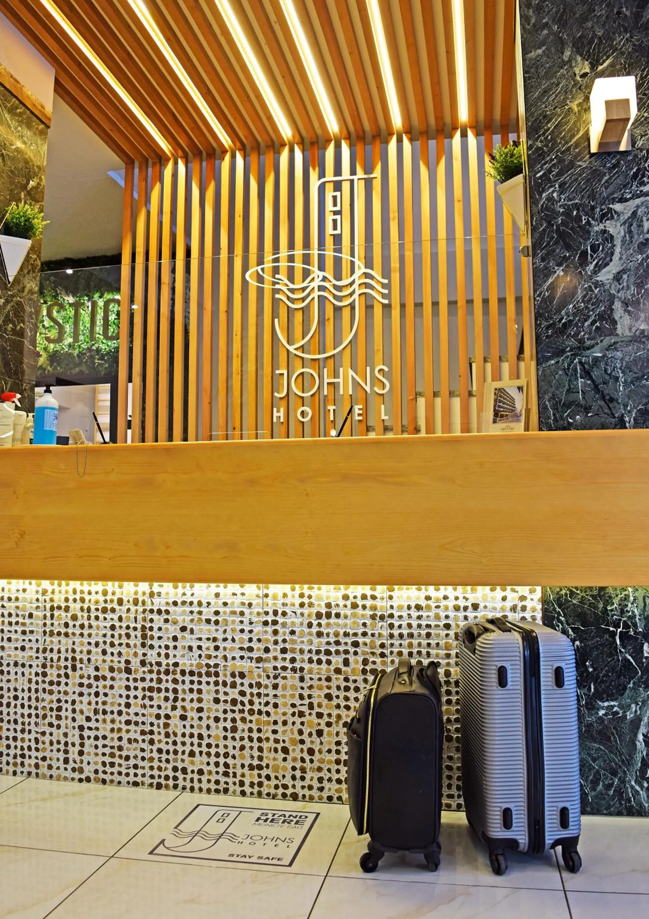 Lobby or reception in John's Hotel