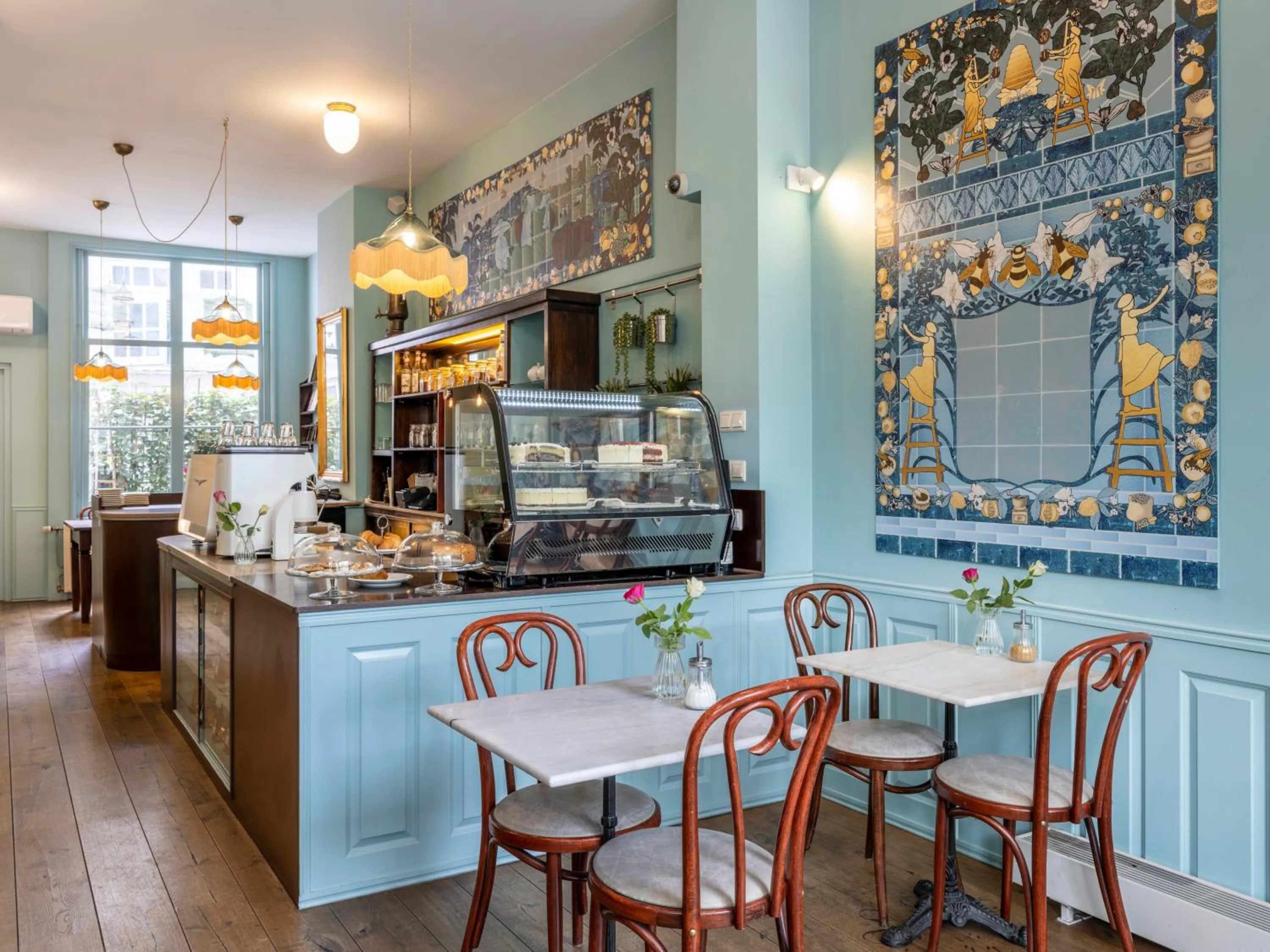 Coffee/tea facilities in 't Hotel