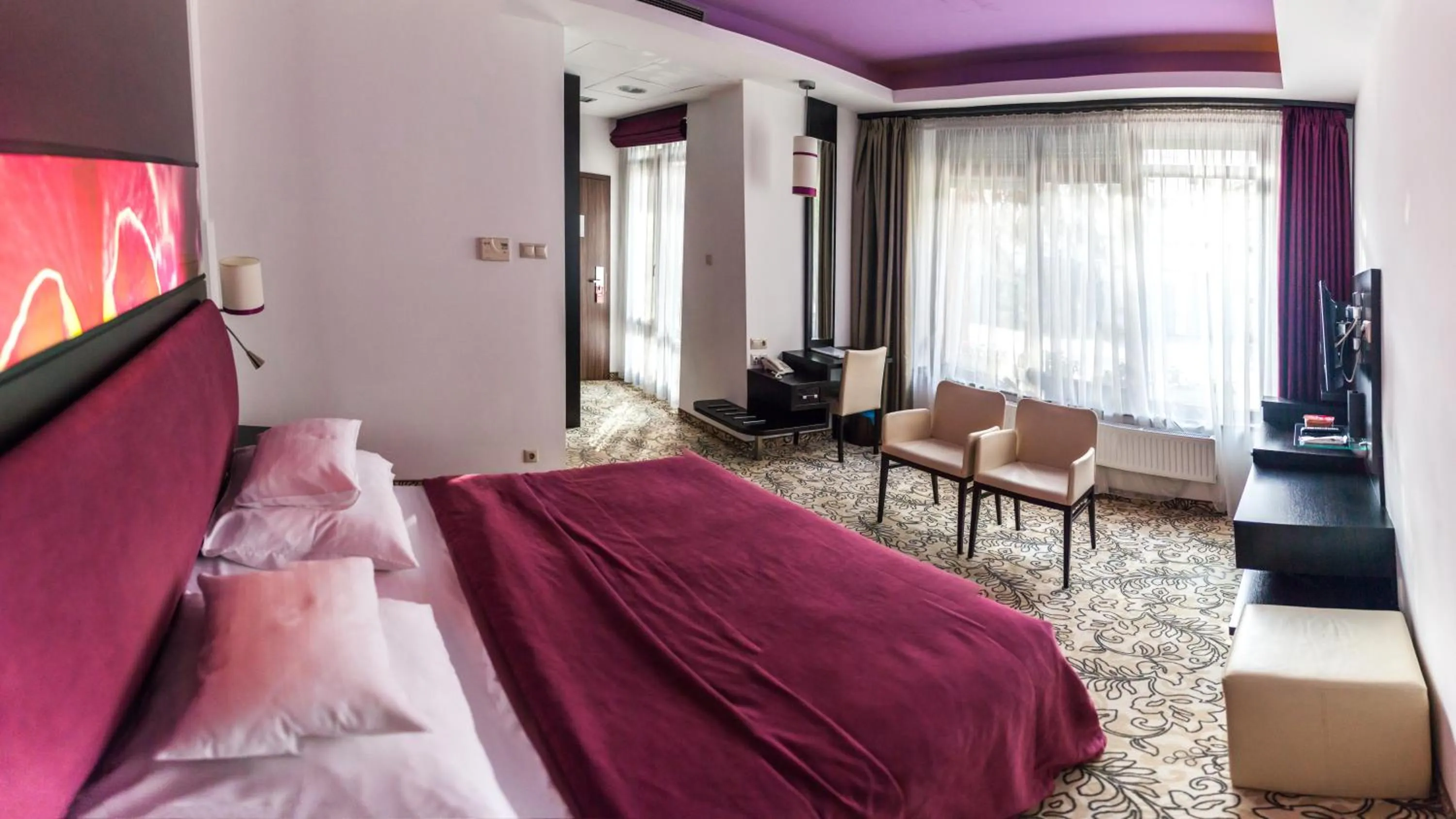 Bed in Corso Boutique Hotel