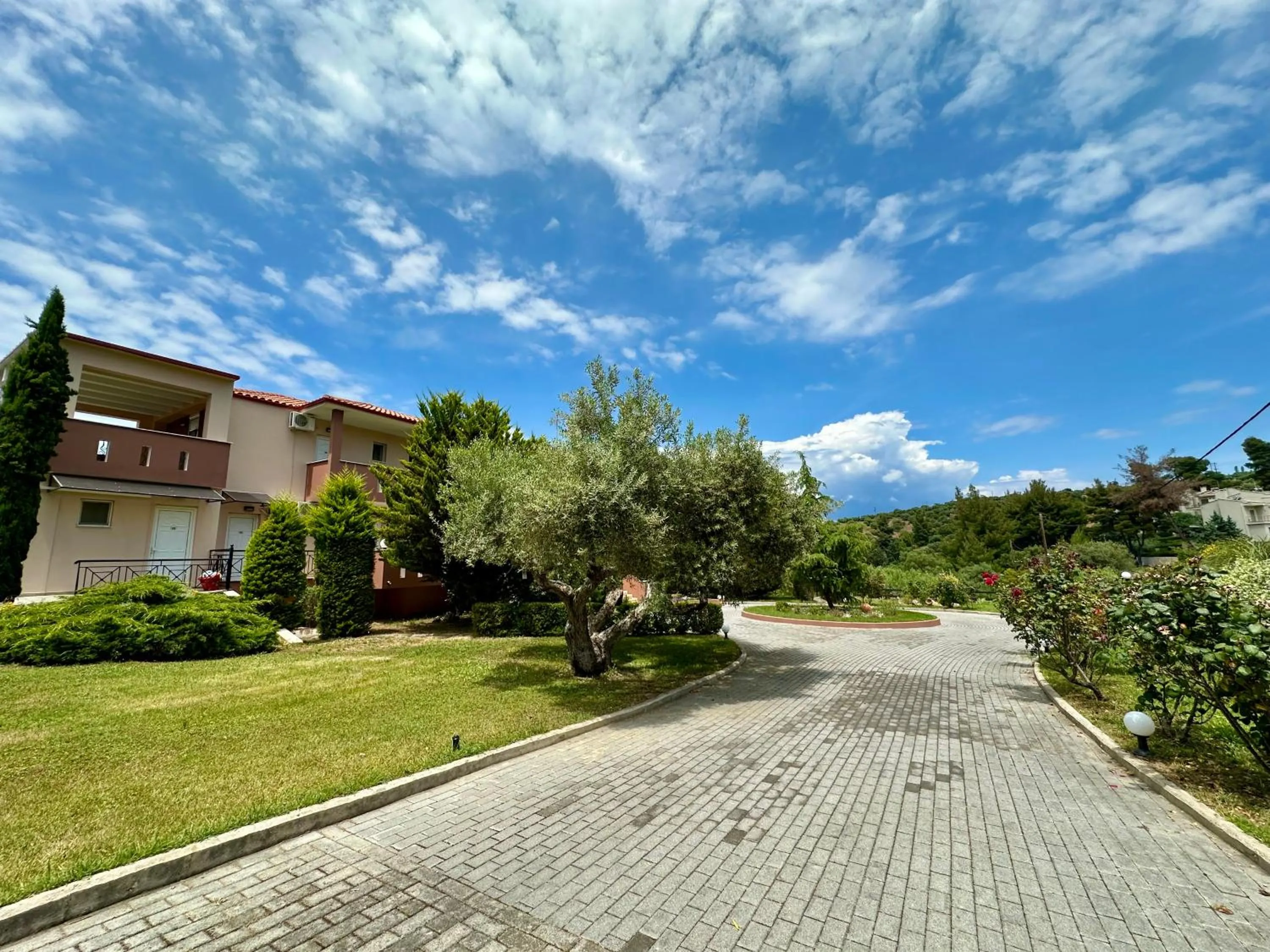 Property building in Agrili Apartments & Rooms