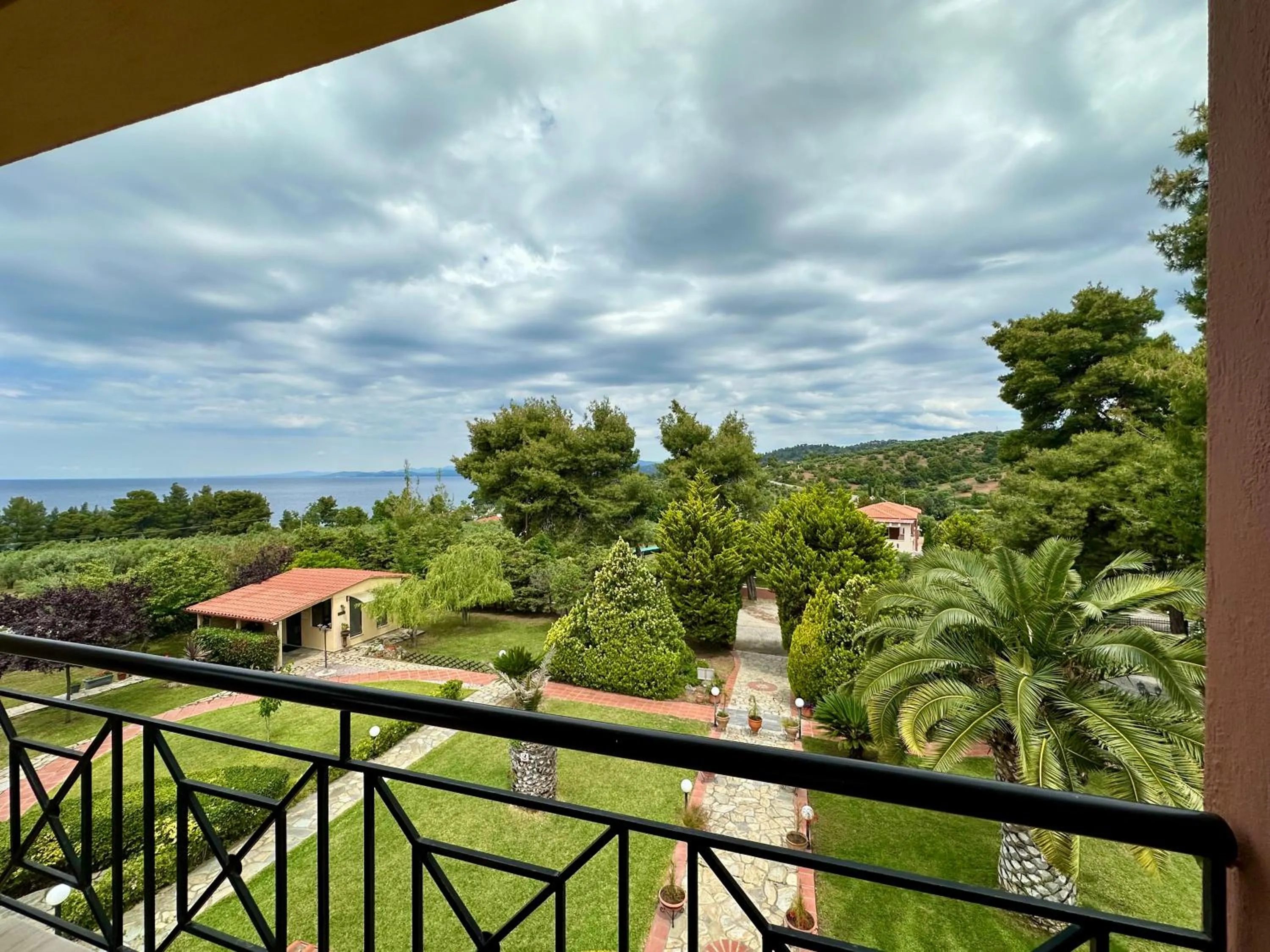 Day in Agrili Apartments & Rooms