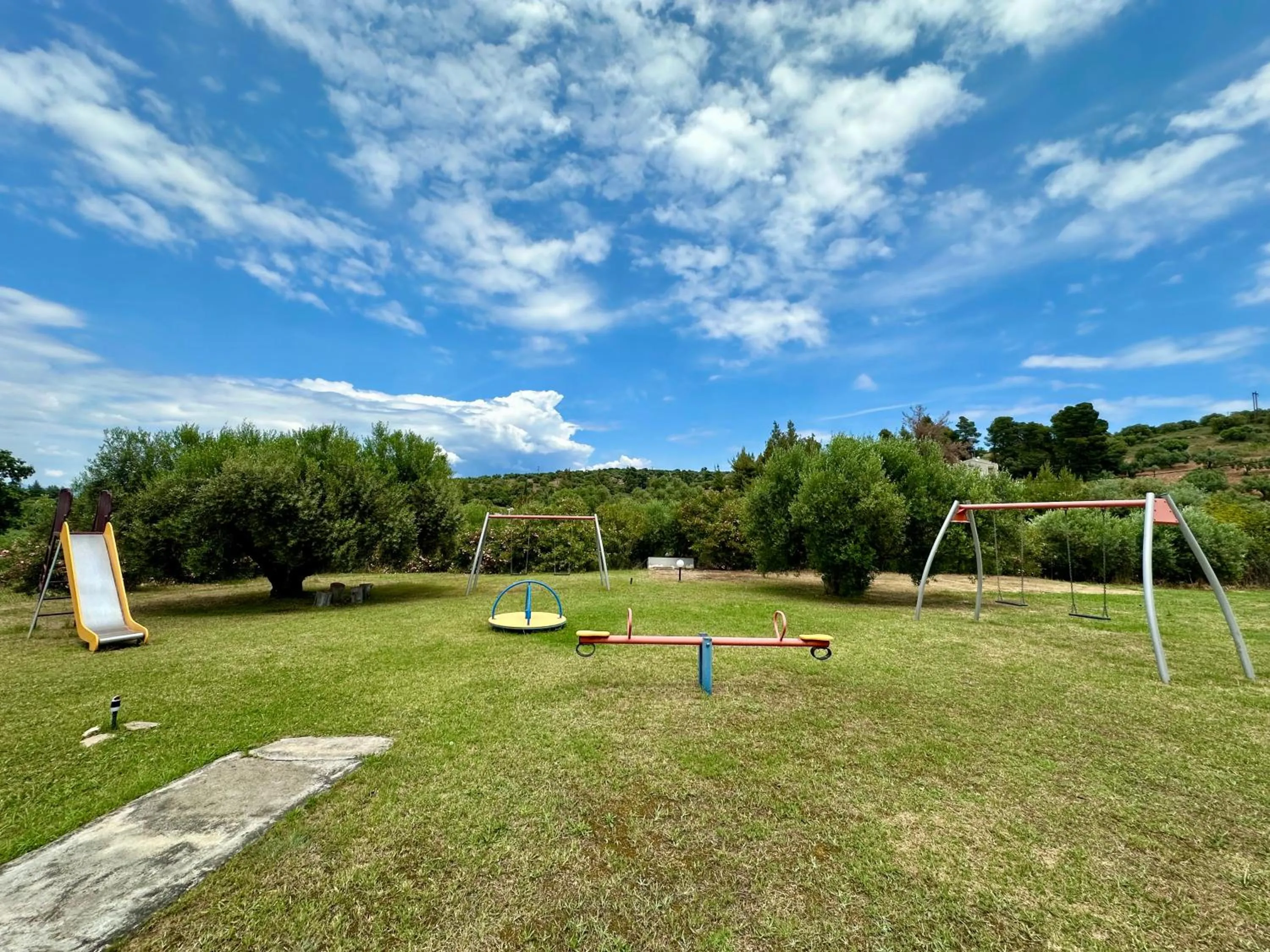 Day in Agrili Apartments & Rooms