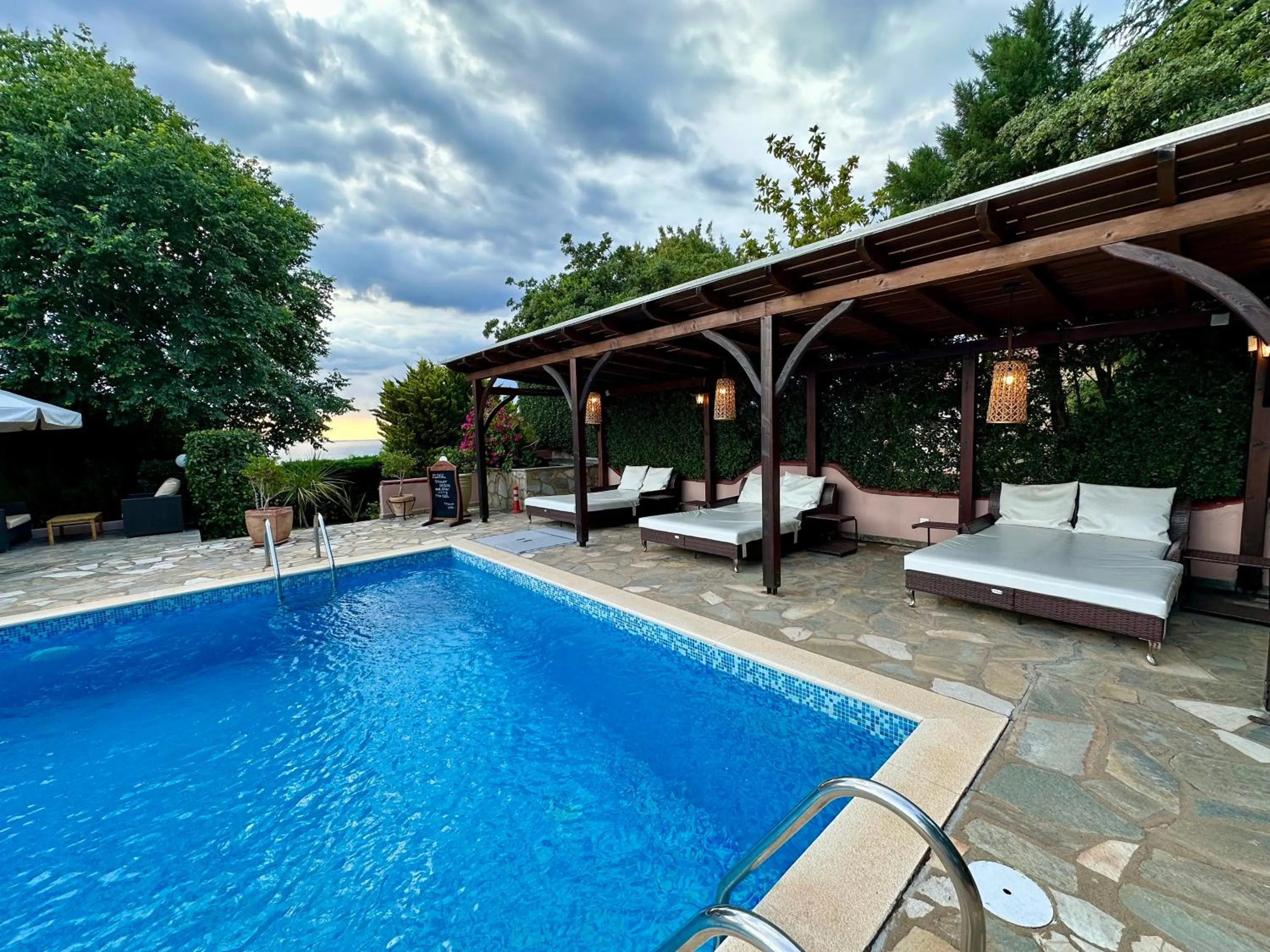 Property building in Agrili Apartments & Rooms