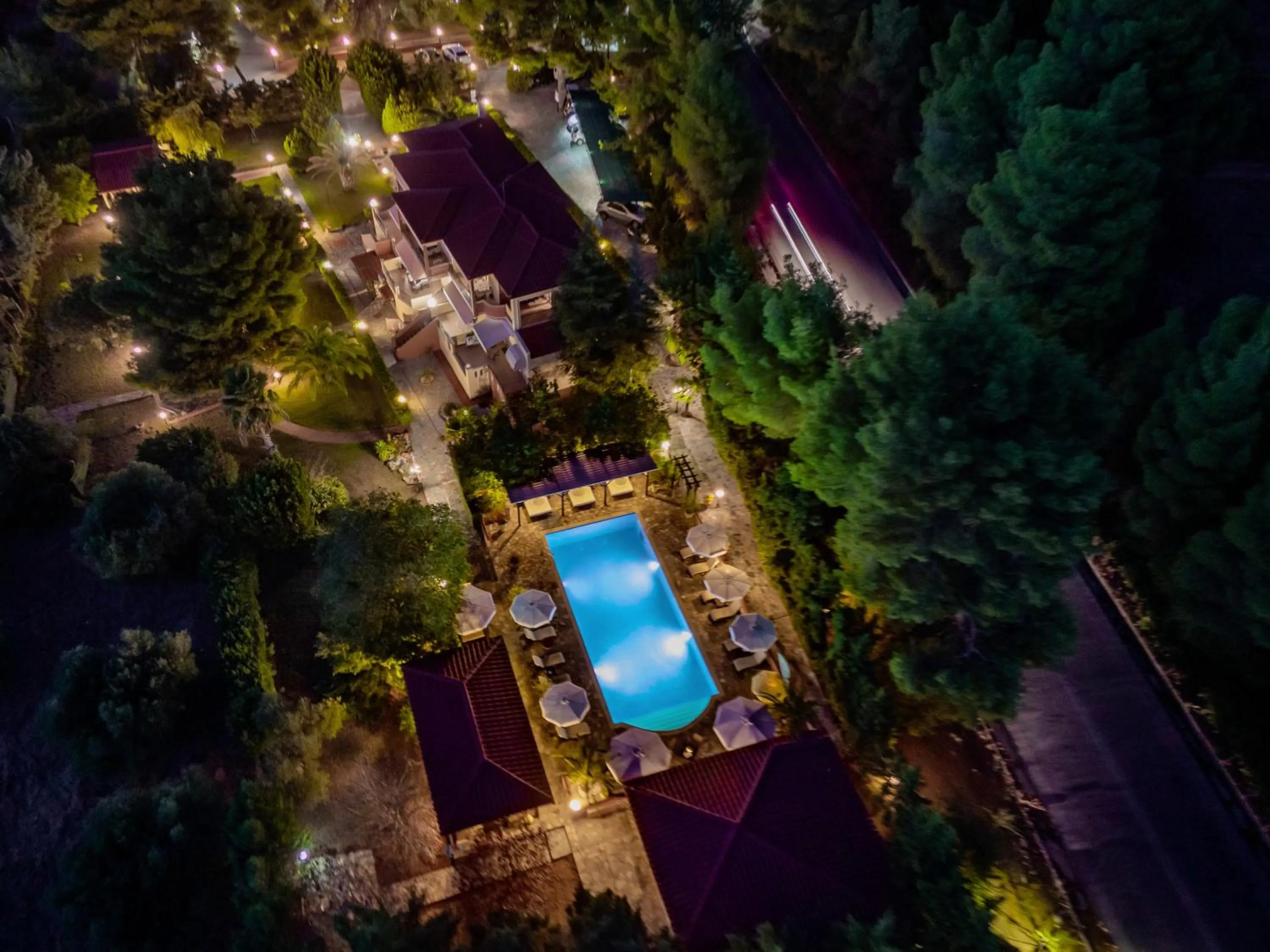 Property building in Agrili Apartments & Rooms