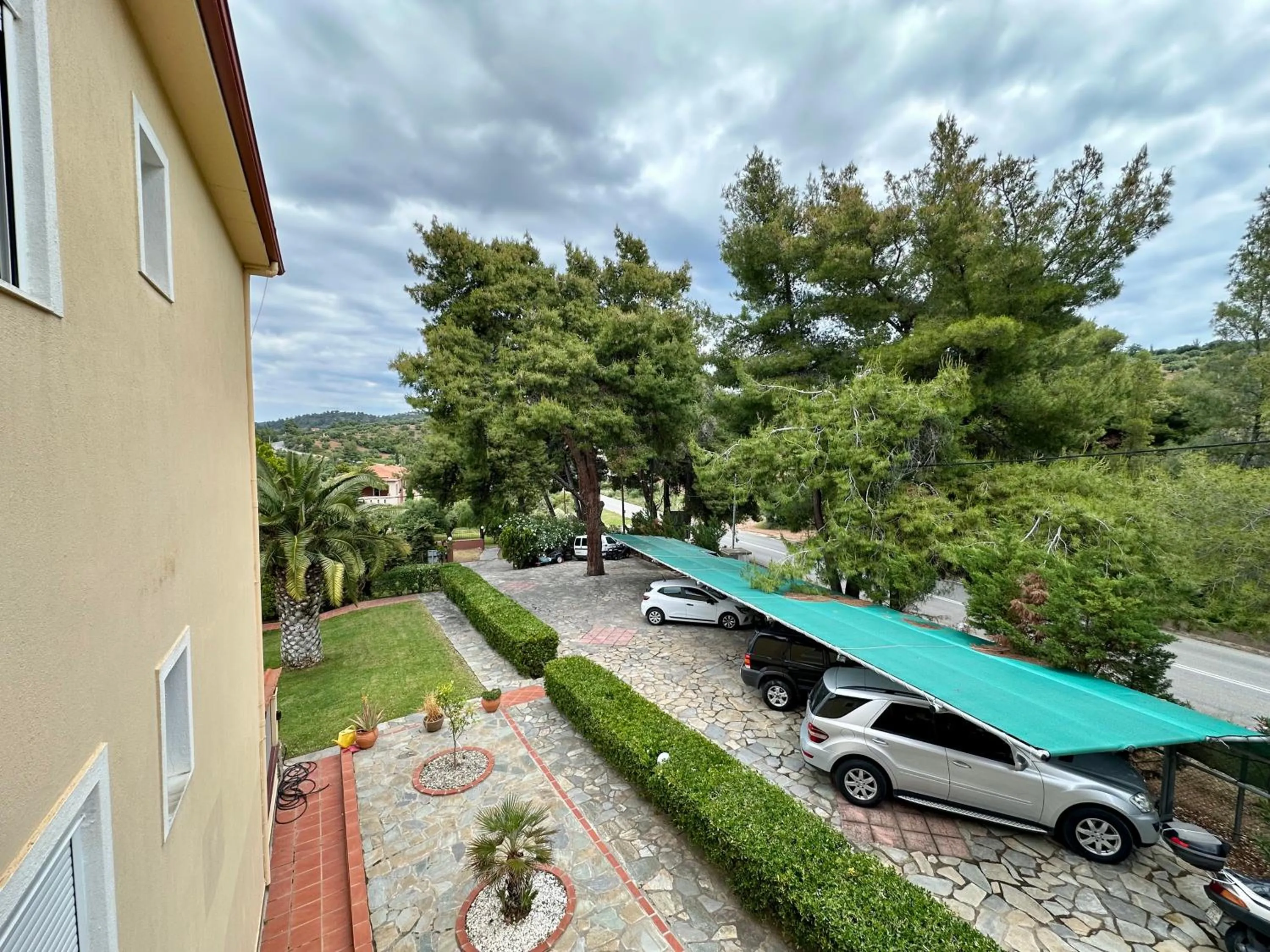 Property building in Agrili Apartments & Rooms