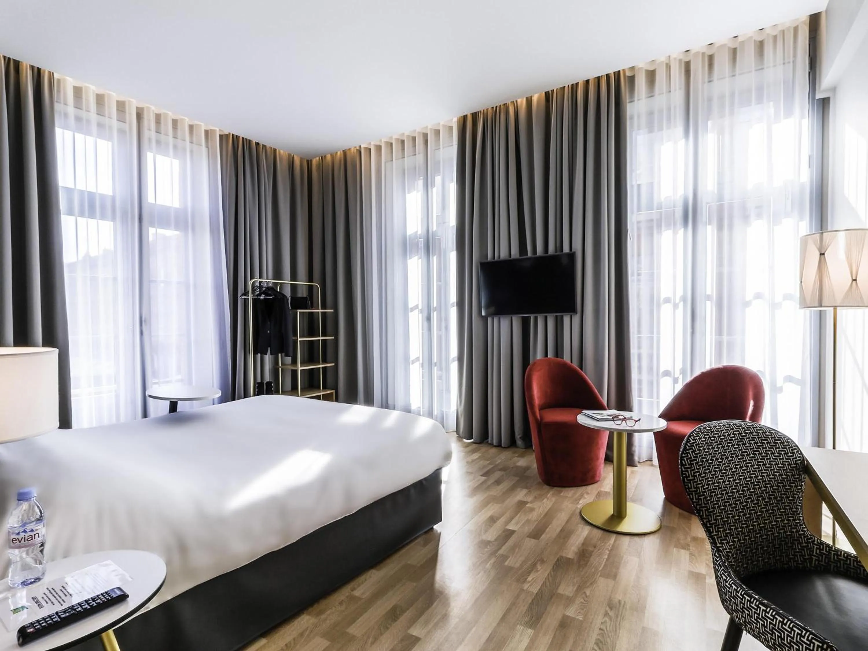 Bedroom, Bed in Ibis Styles Toulouse Capitole