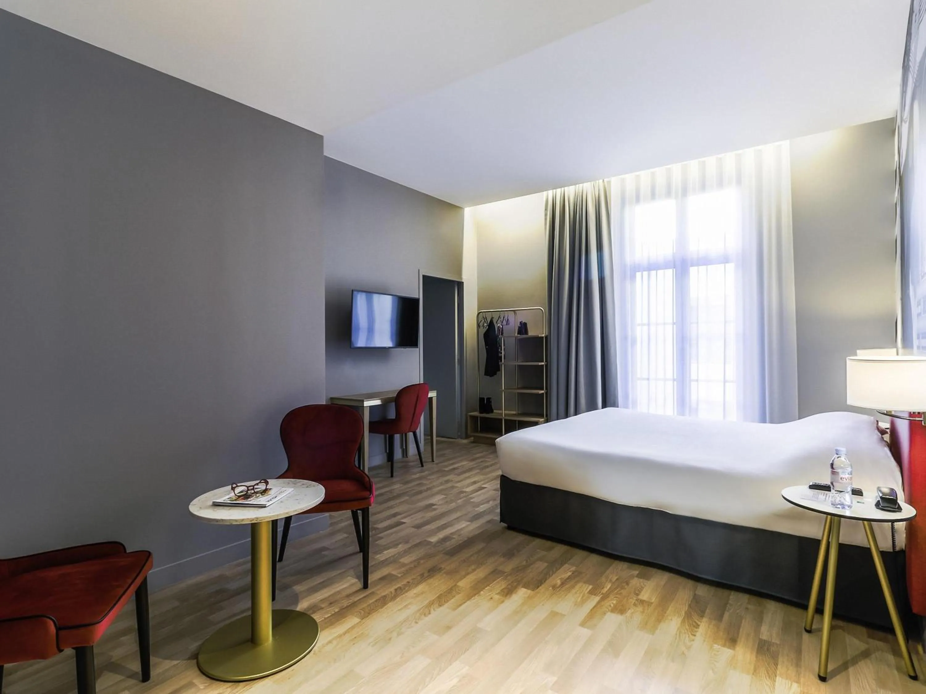 Bedroom, Bed in Ibis Styles Toulouse Capitole