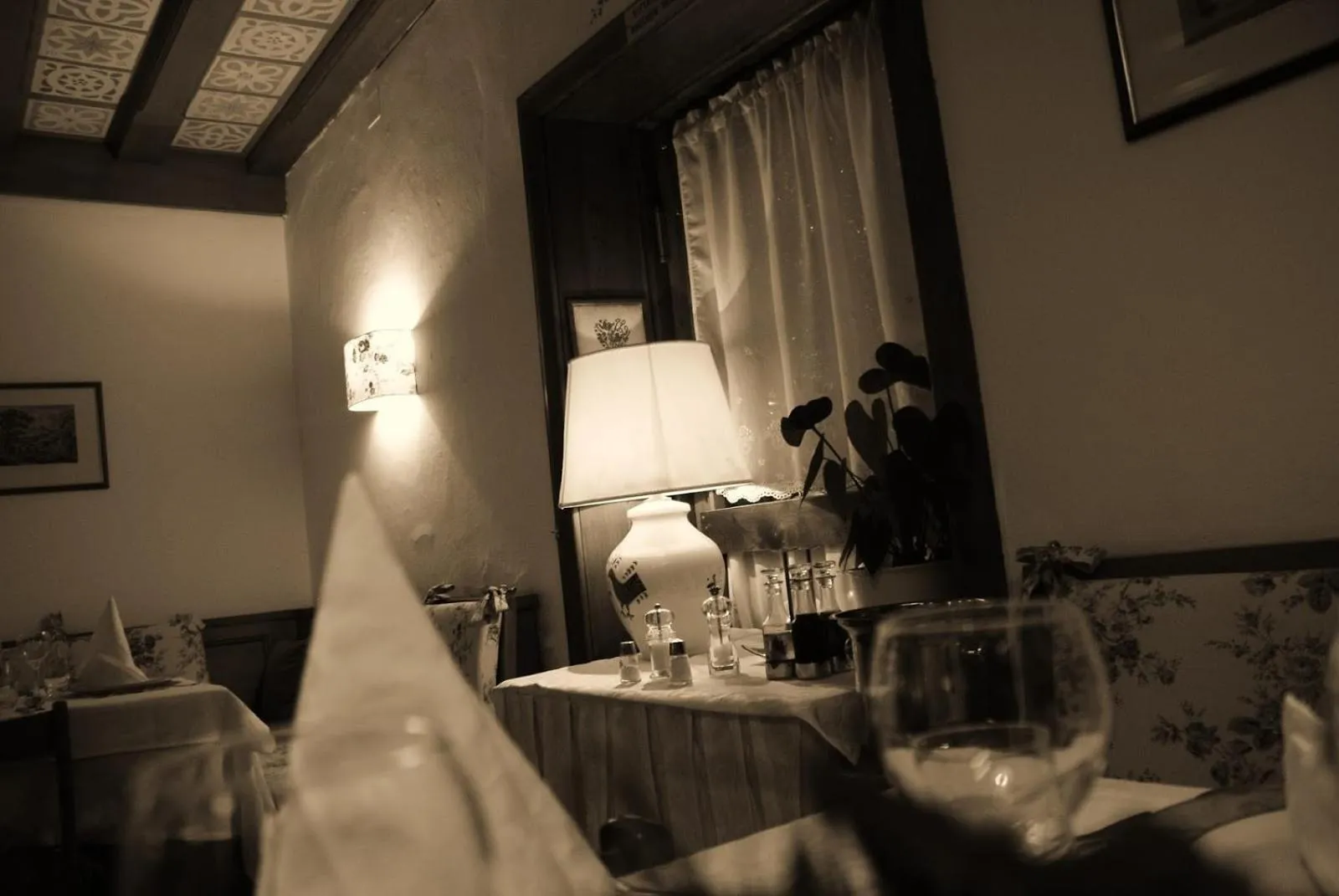 Decorative detail in Hotel Cir