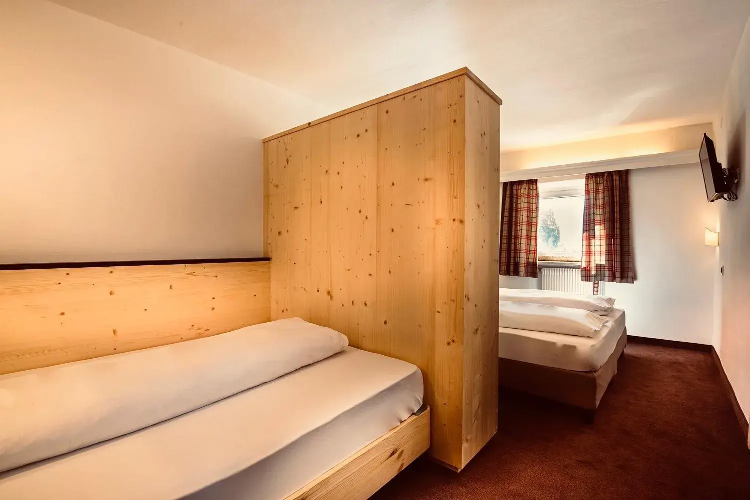 Triple Room with Mountain View in Hotel Cir Triple Room with Mountain View in Hotel Cir