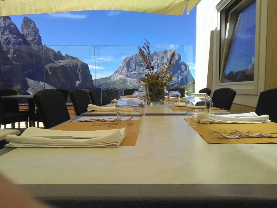 Decorative detail in Hotel Cir