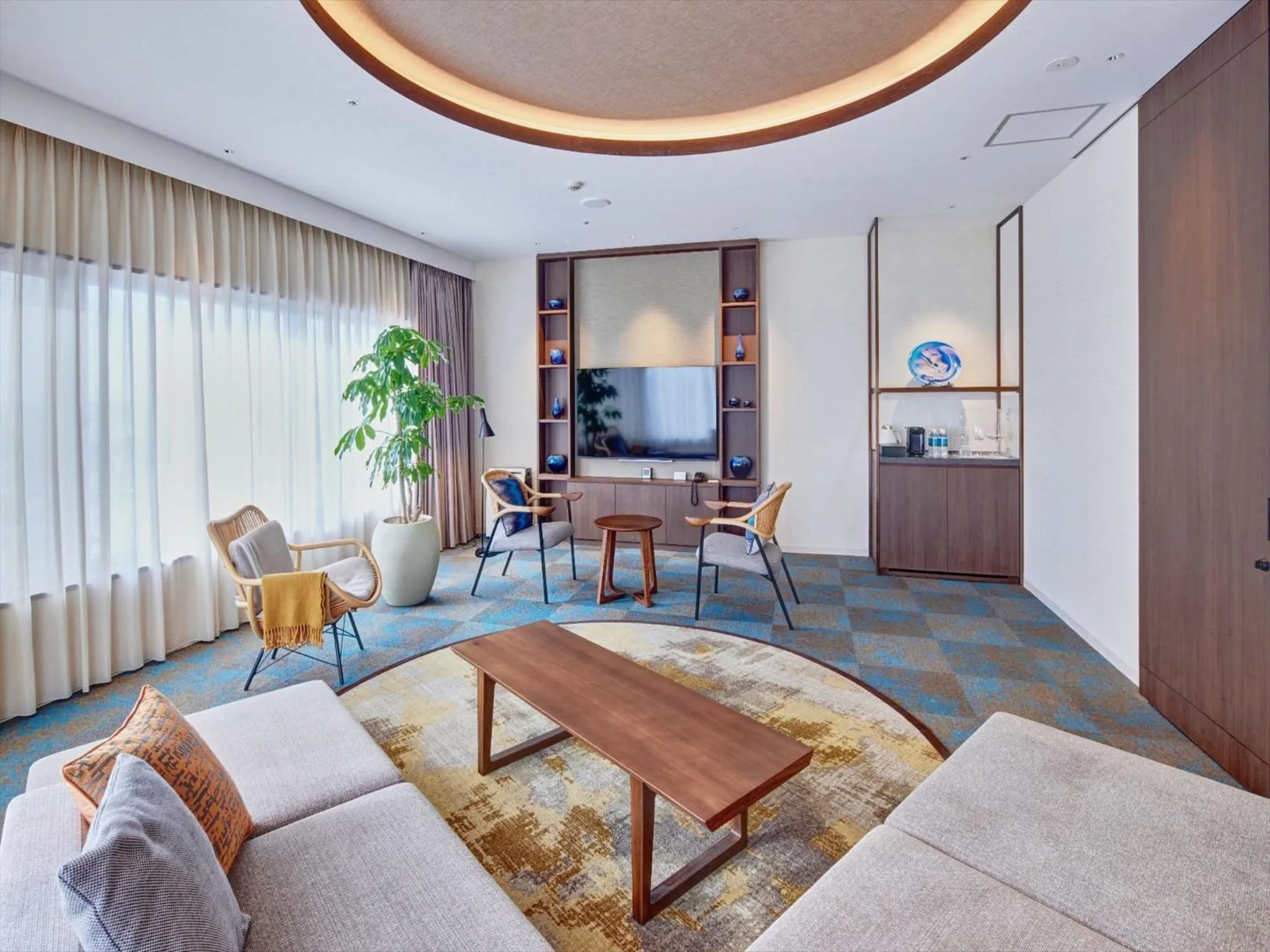 Living room in Okinawa NaHaNa Hotel & Spa