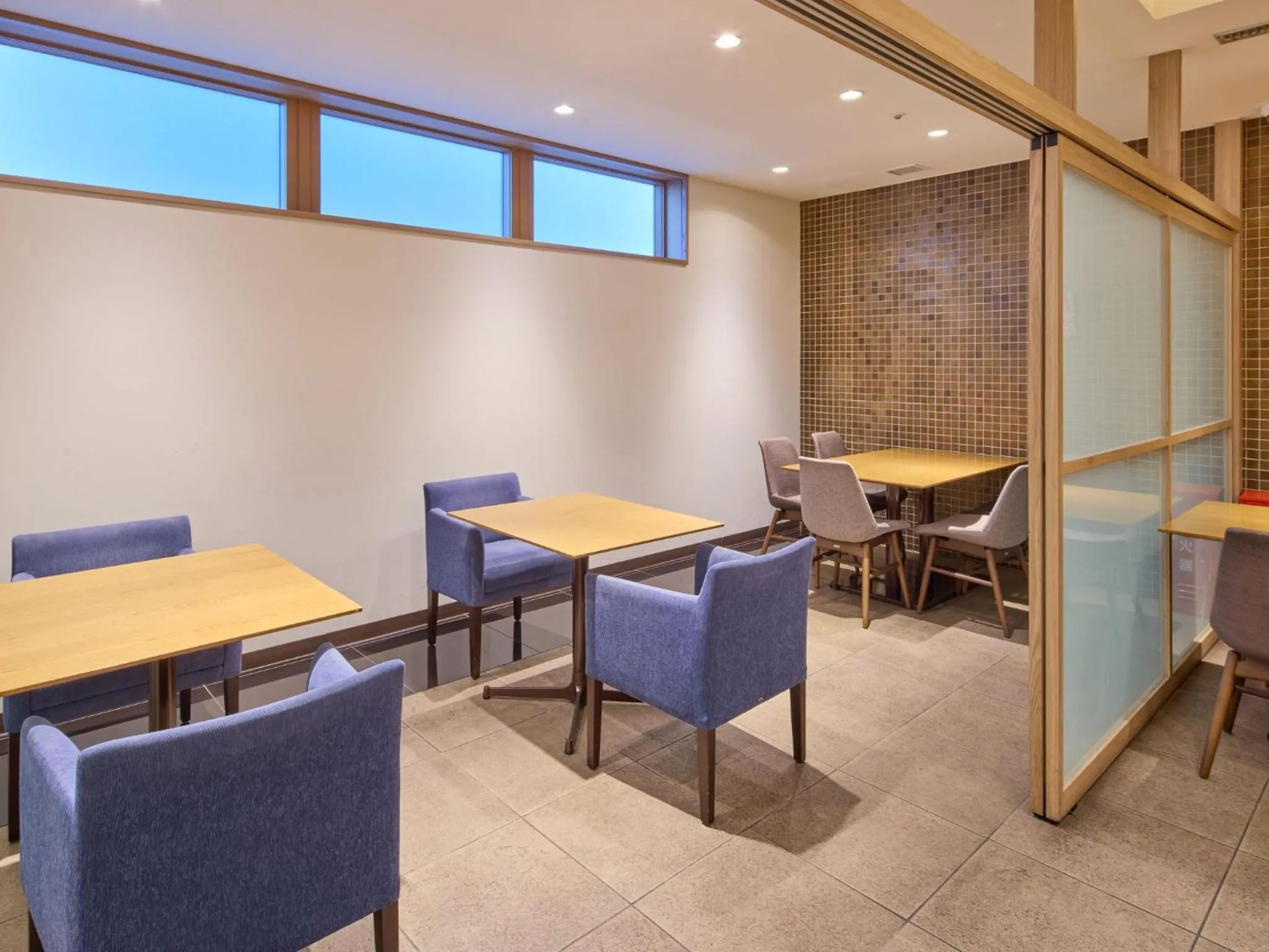 Restaurant/places to eat in Okinawa NaHaNa Hotel & Spa