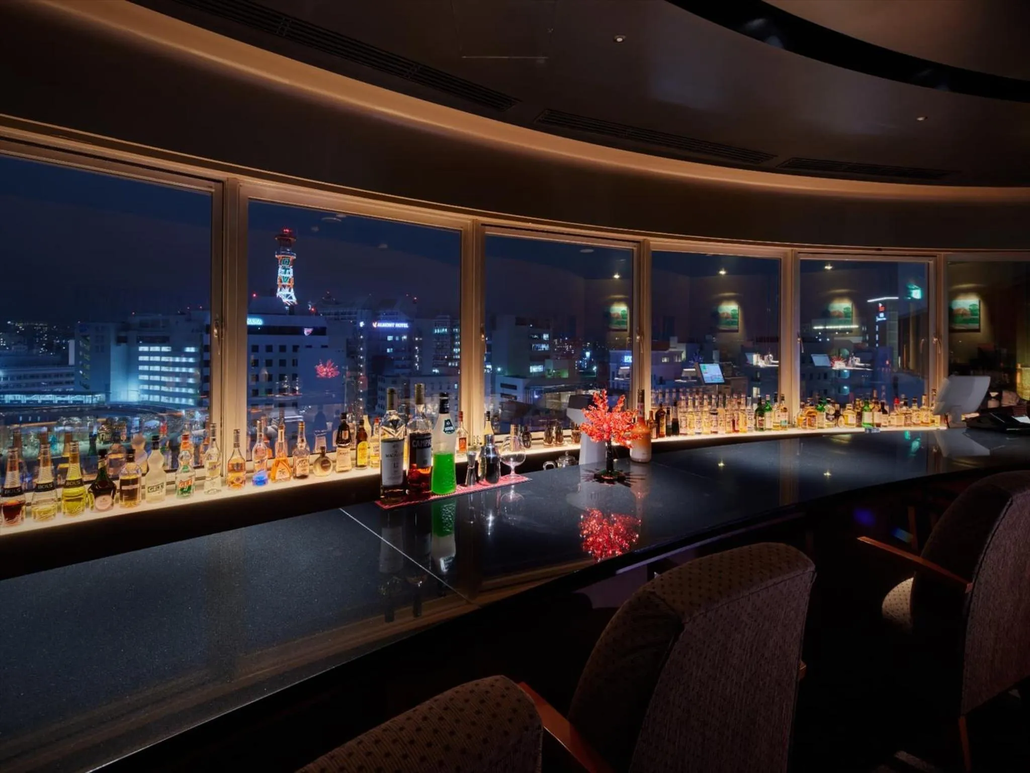 Lounge or bar in Okinawa NaHaNa Hotel & Spa