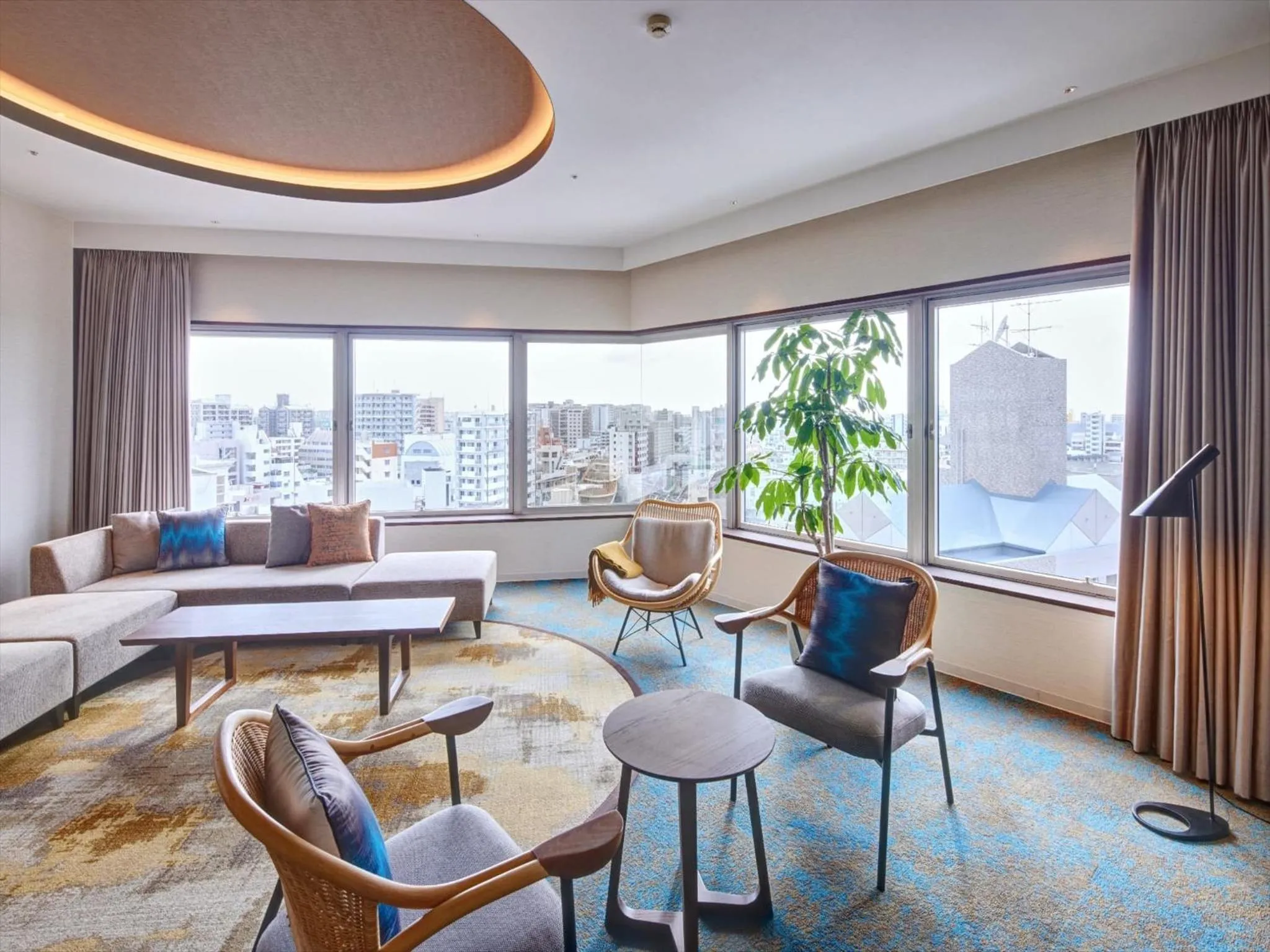 Living room in Okinawa NaHaNa Hotel & Spa