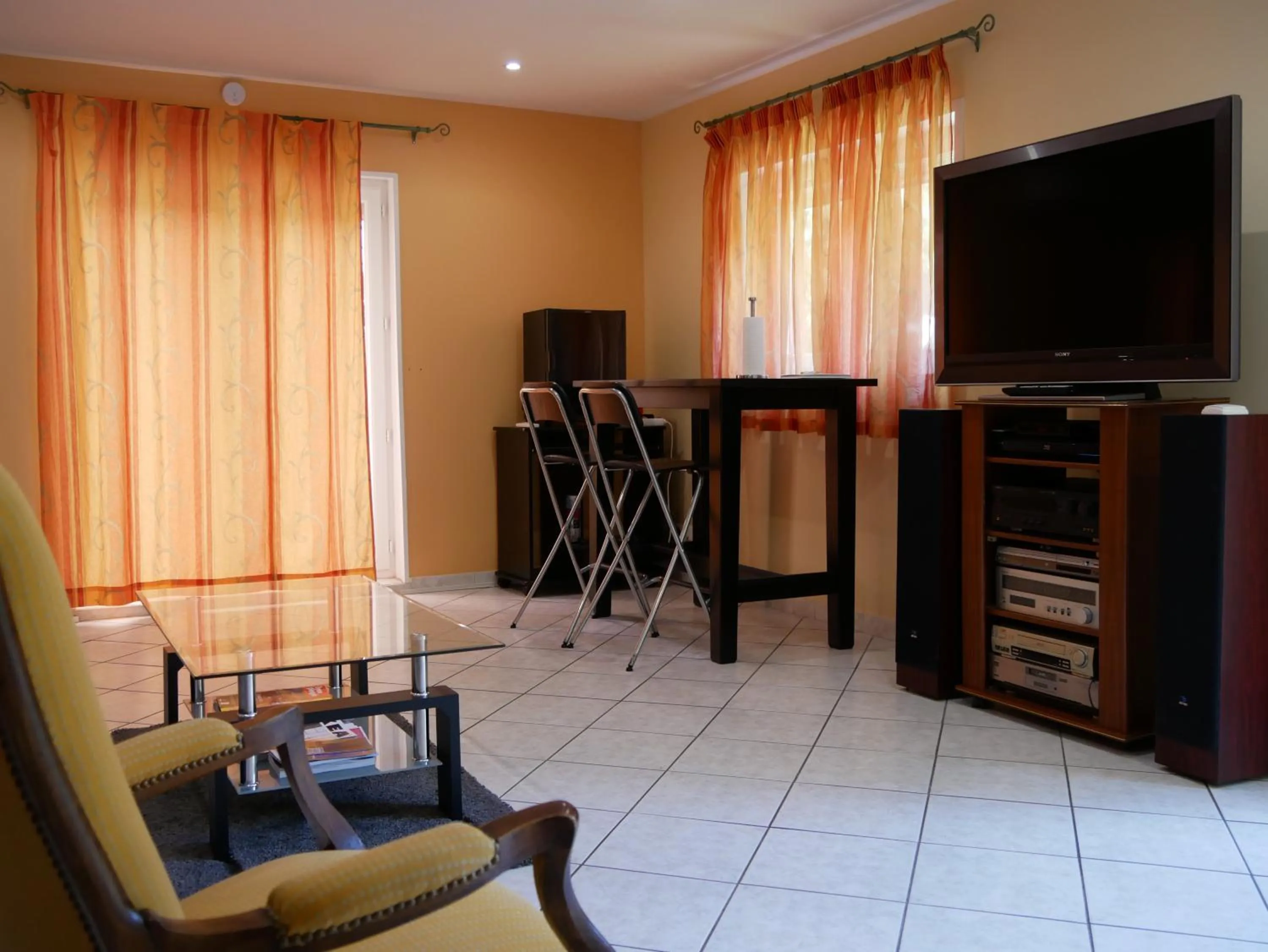 TV and multimedia in Villa Seignemartin