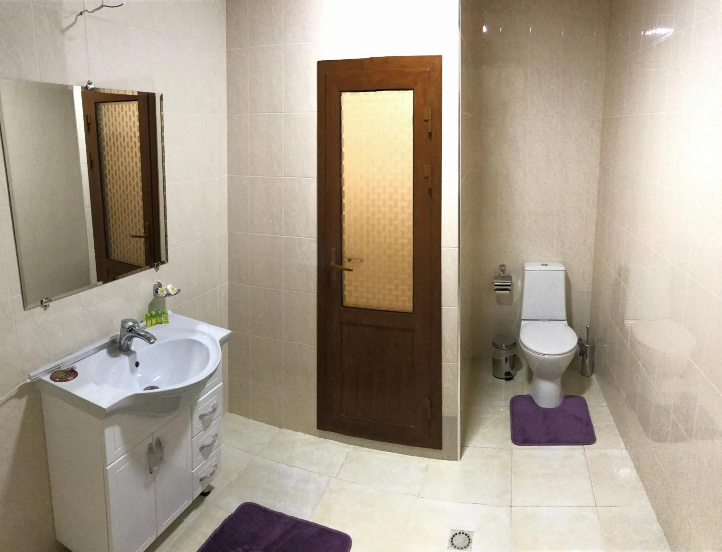 Shower in Muzaffar Hotel Samarkand