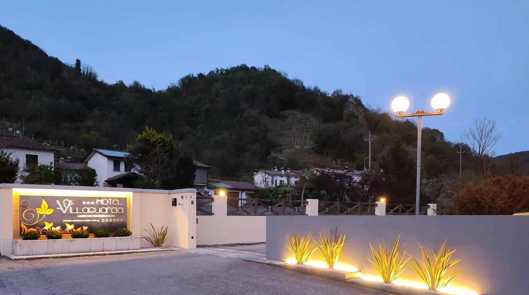 Parking in Hotel Villaguarda Prosecco Area