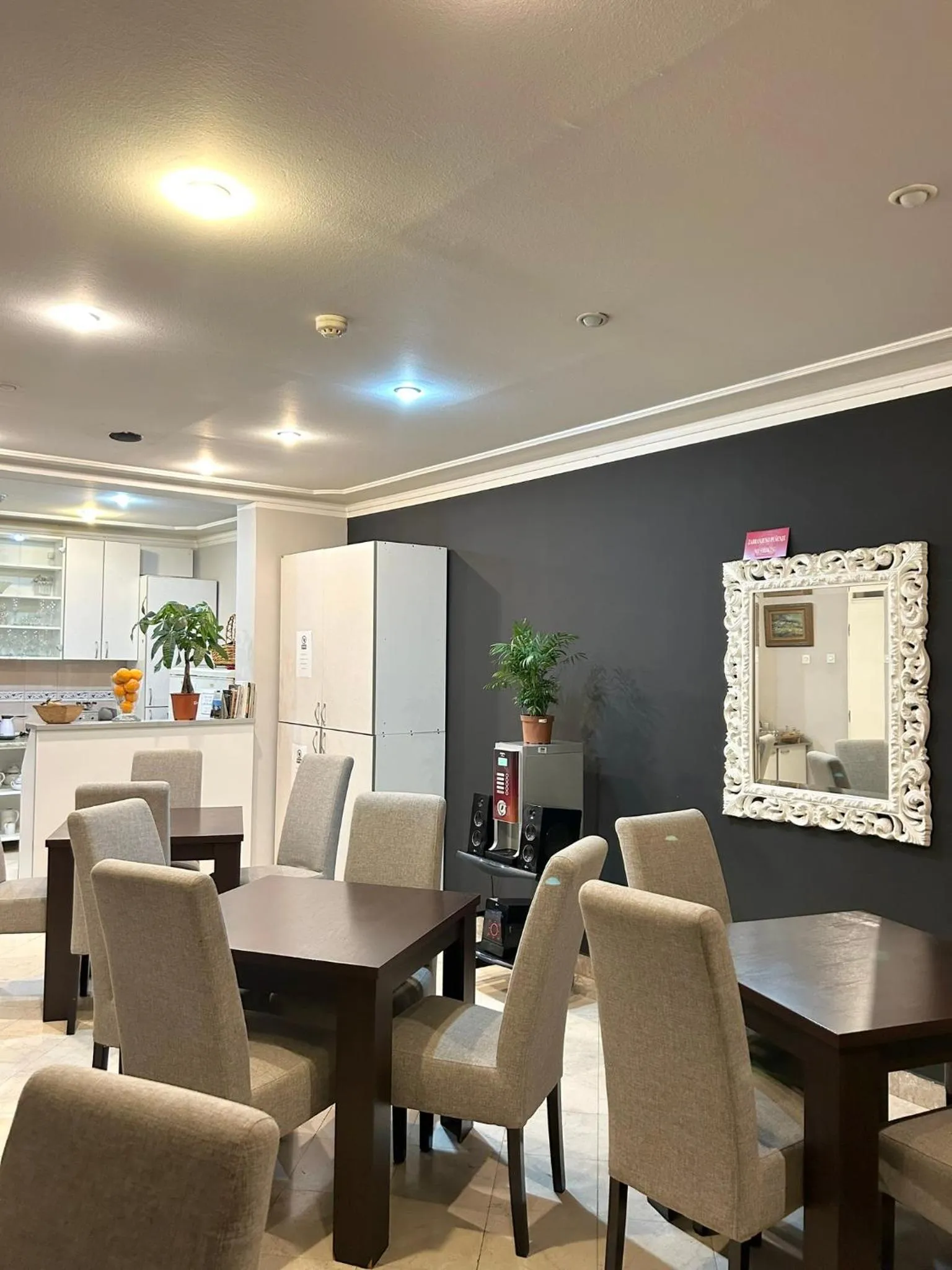 kitchen in Hotel Bojatours