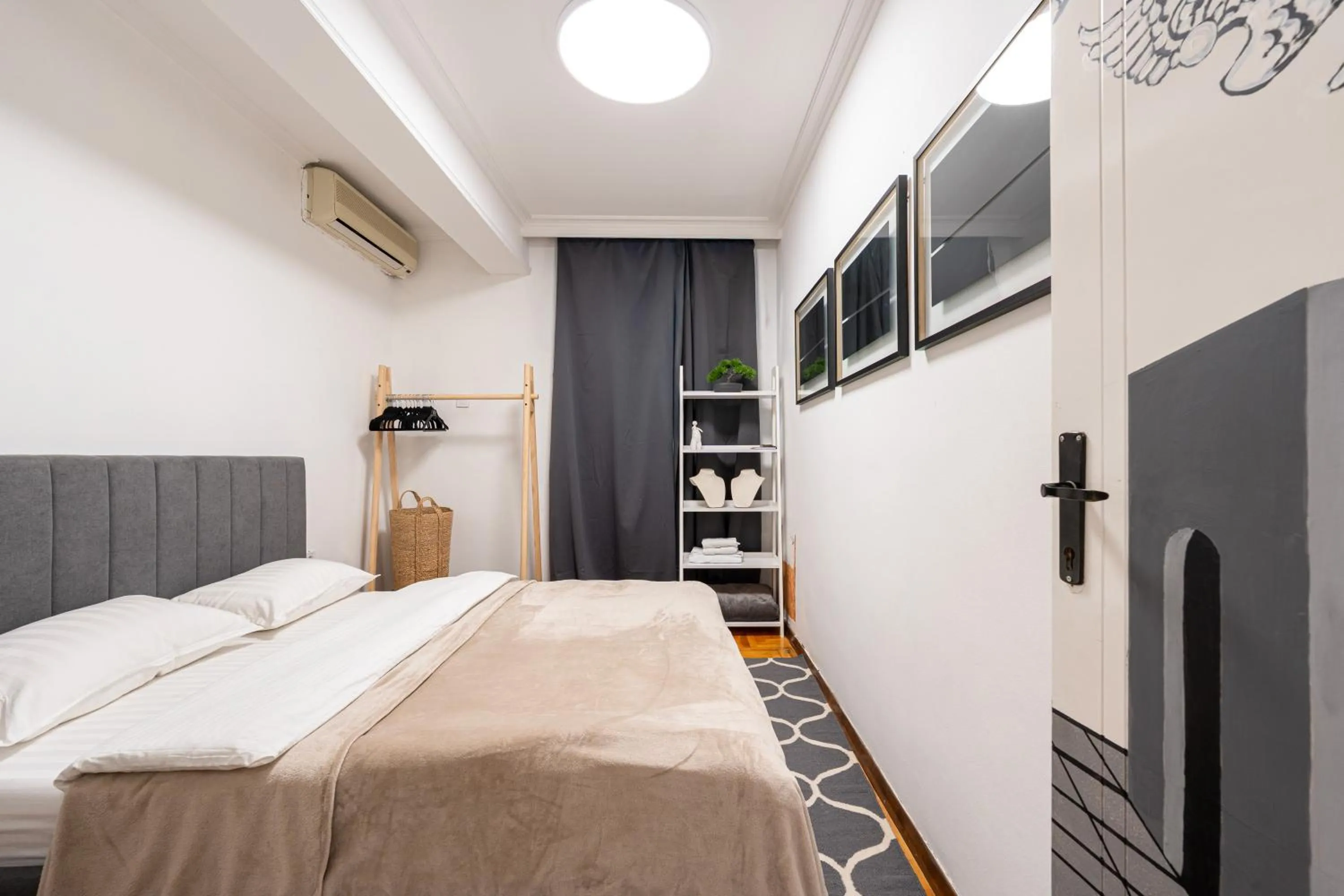 Bed in Hotel Bojatours