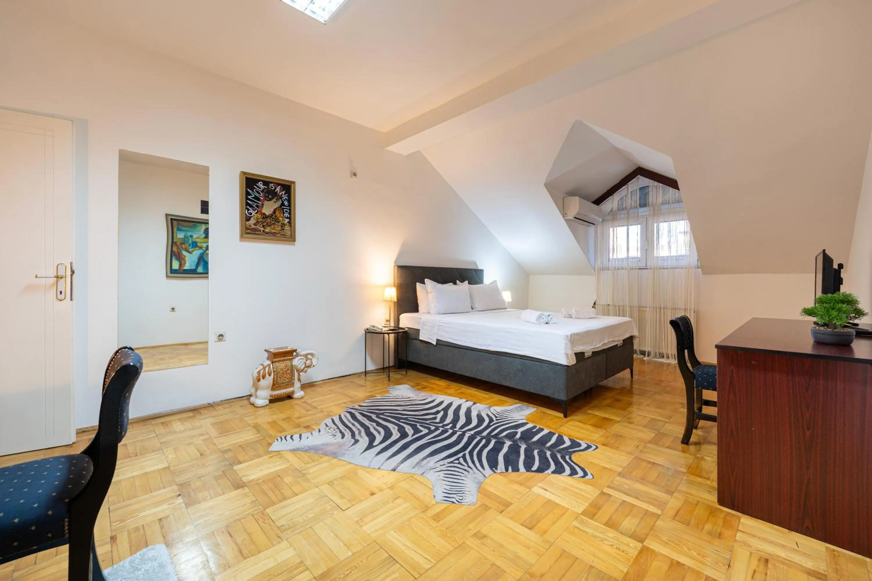 Bedroom, Bed in Hotel Bojatours