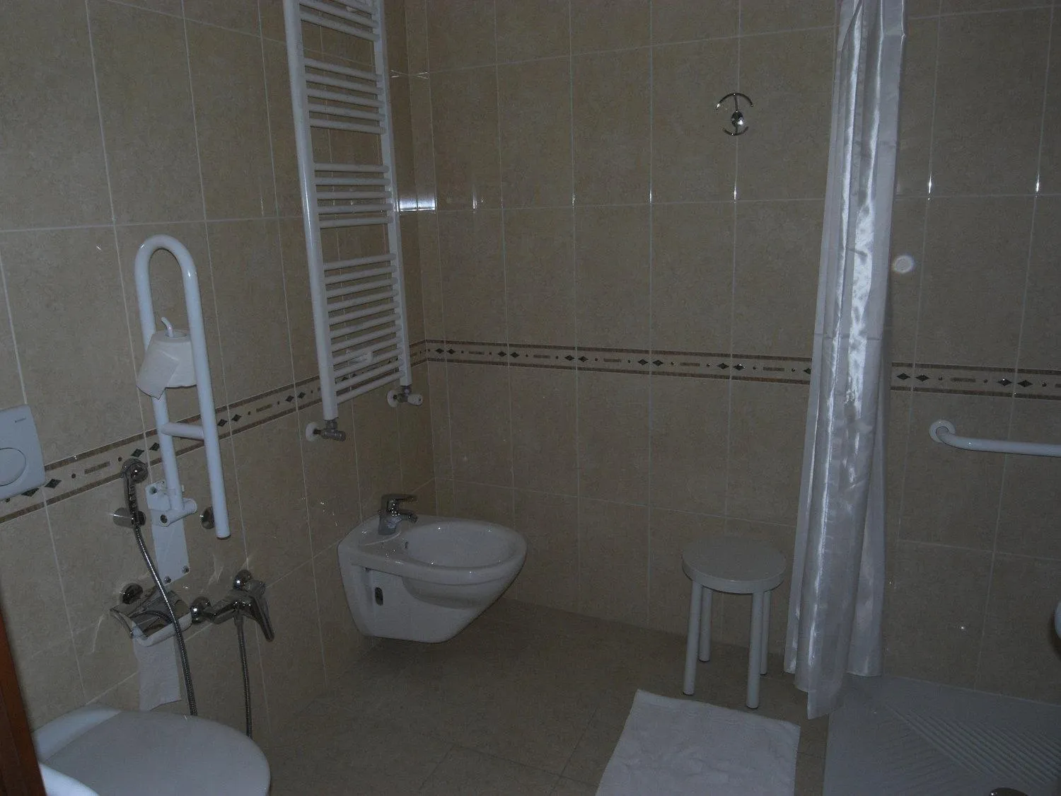 Shower in Hotel Al Malcanton