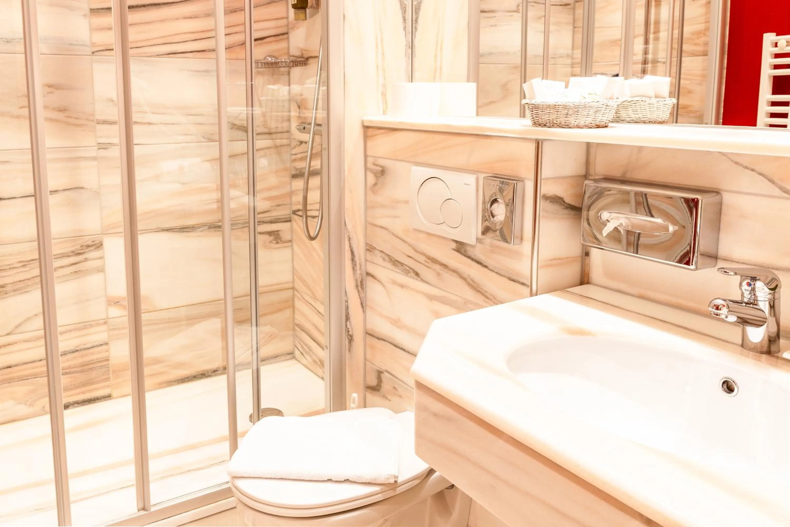 Bathroom in Schlosshotel Seewirt