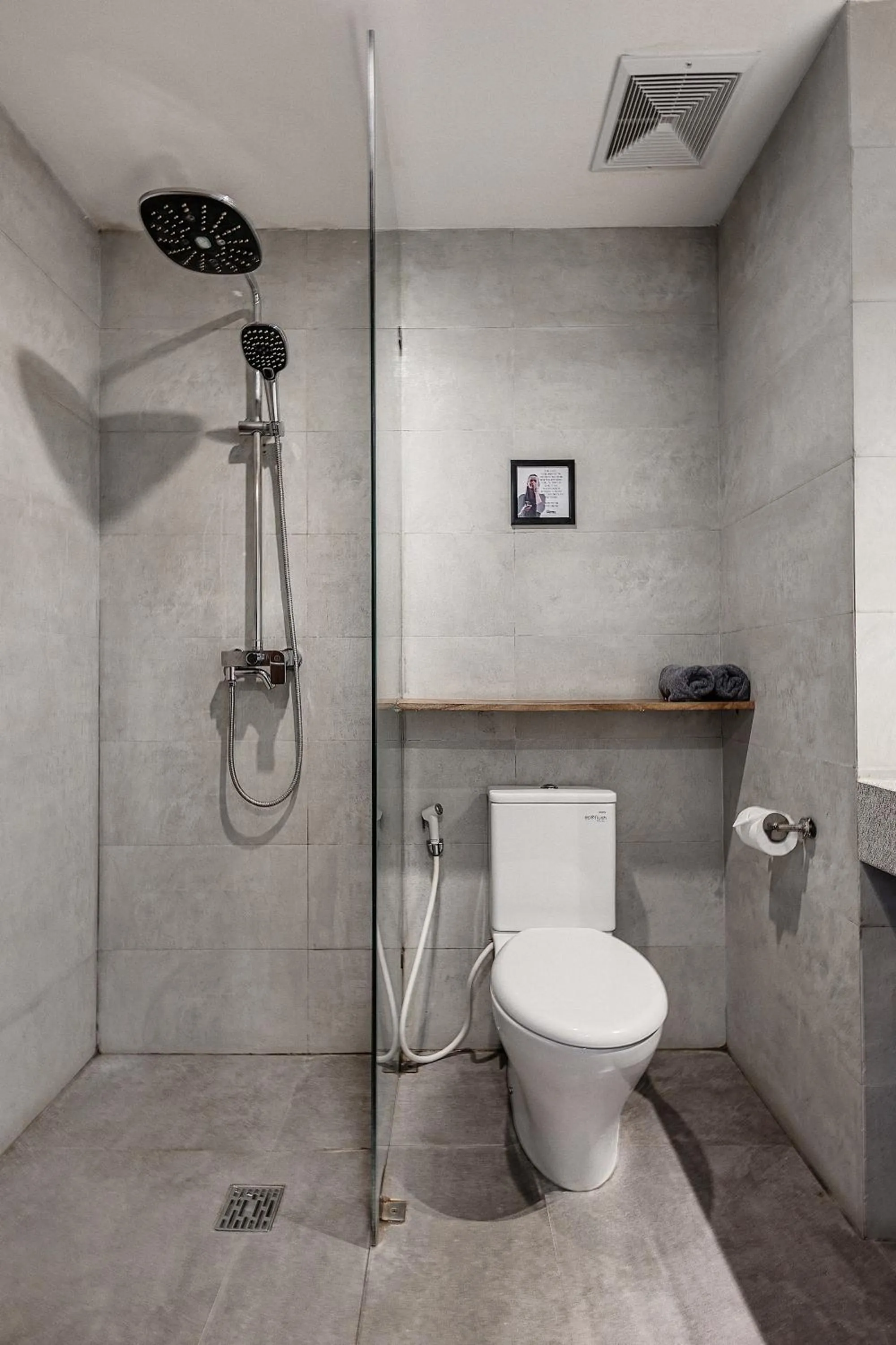 Shower in Surf Motel