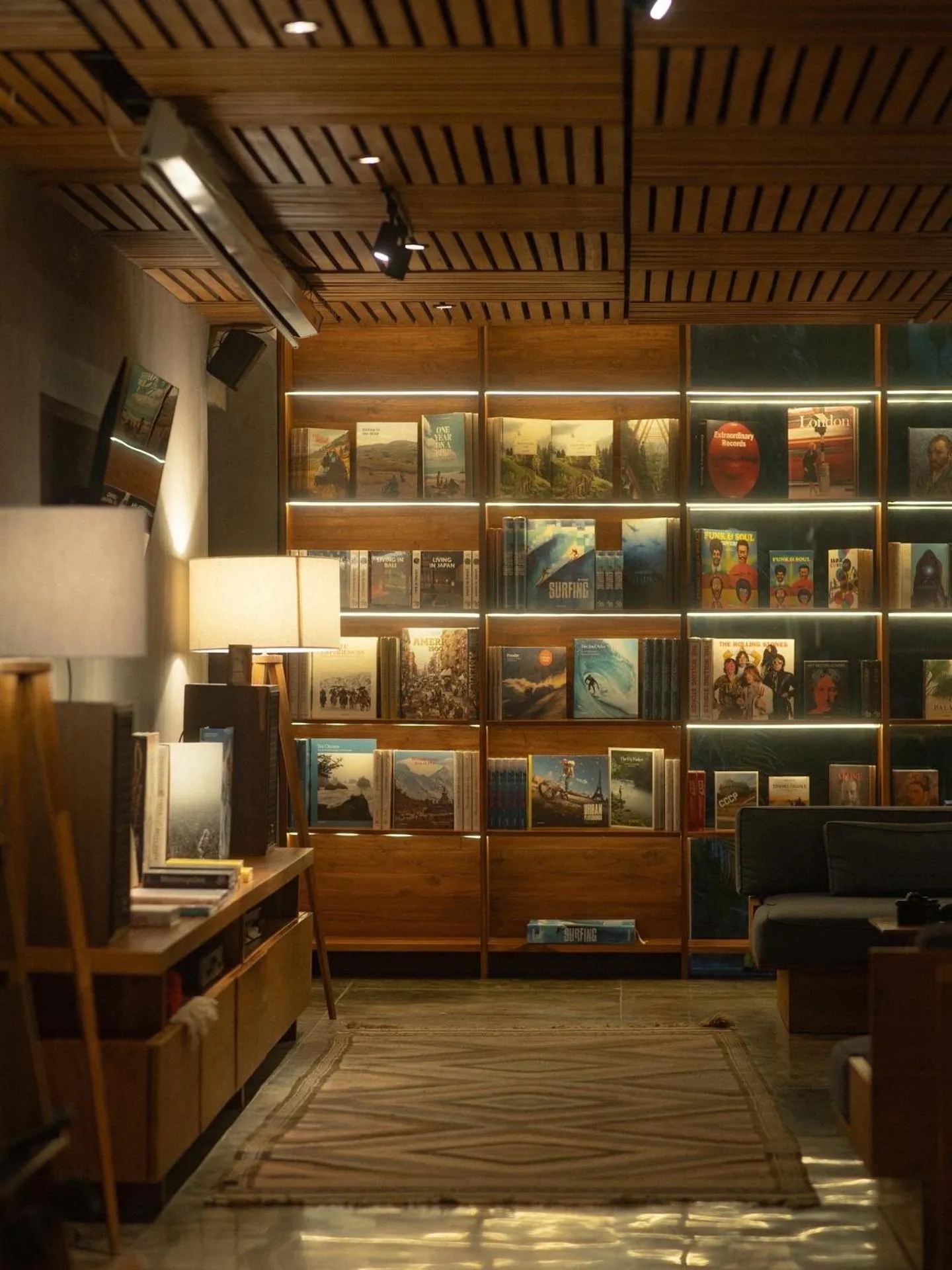 Lobby or reception in Surf Motel